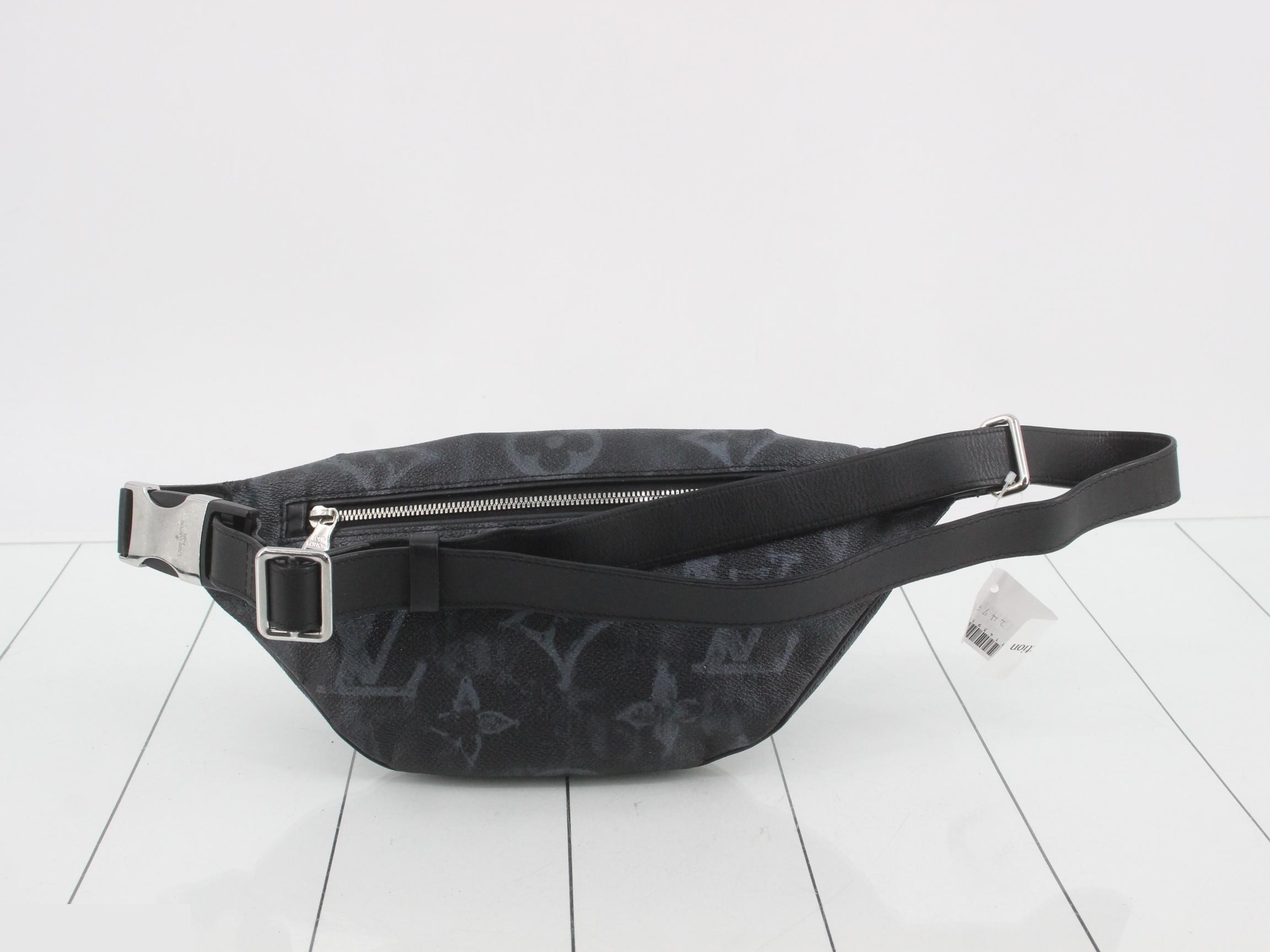 Discovery Bum Bag NM Body Bag Shoulder Bag — view 2