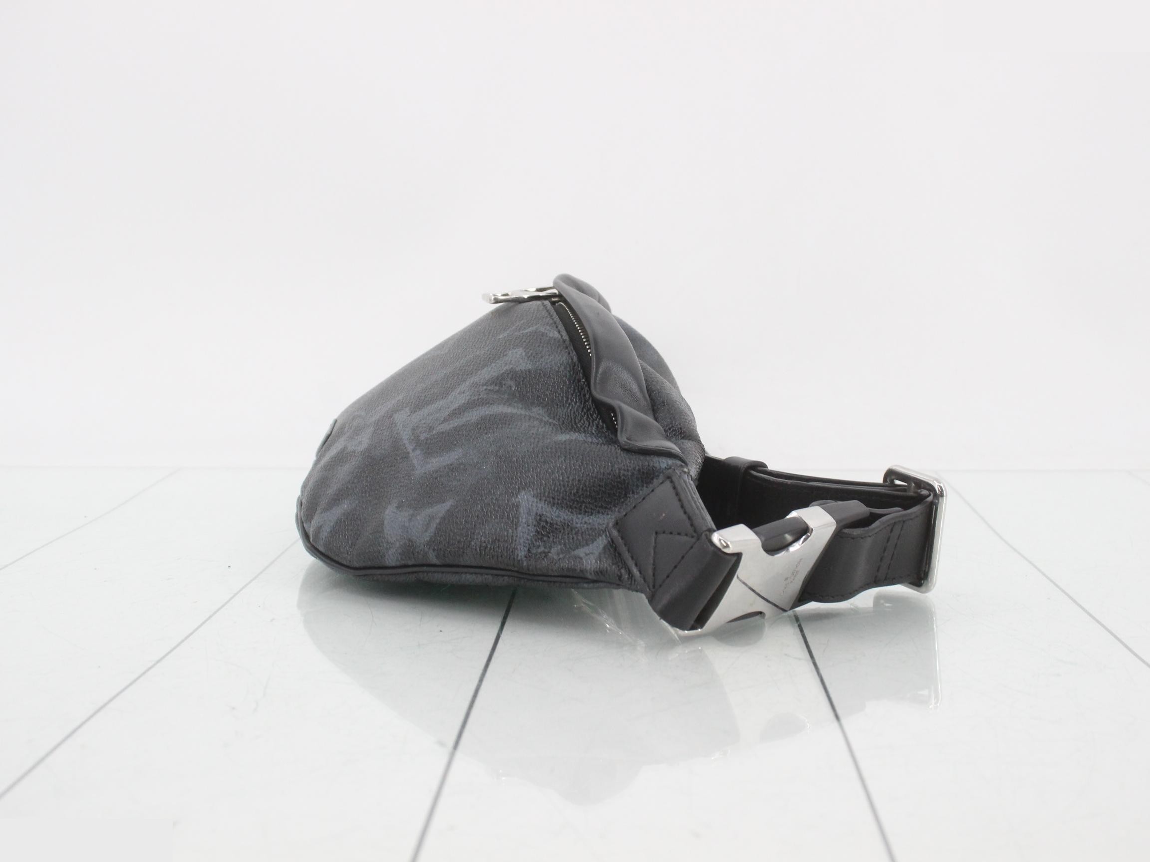 Discovery Bum Bag NM Body Bag Shoulder Bag — view 3