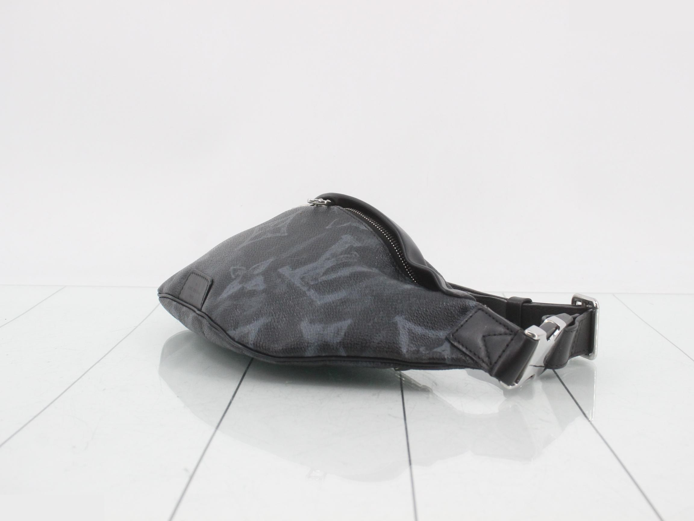 Discovery Bum Bag NM Body Bag Shoulder Bag — view 6