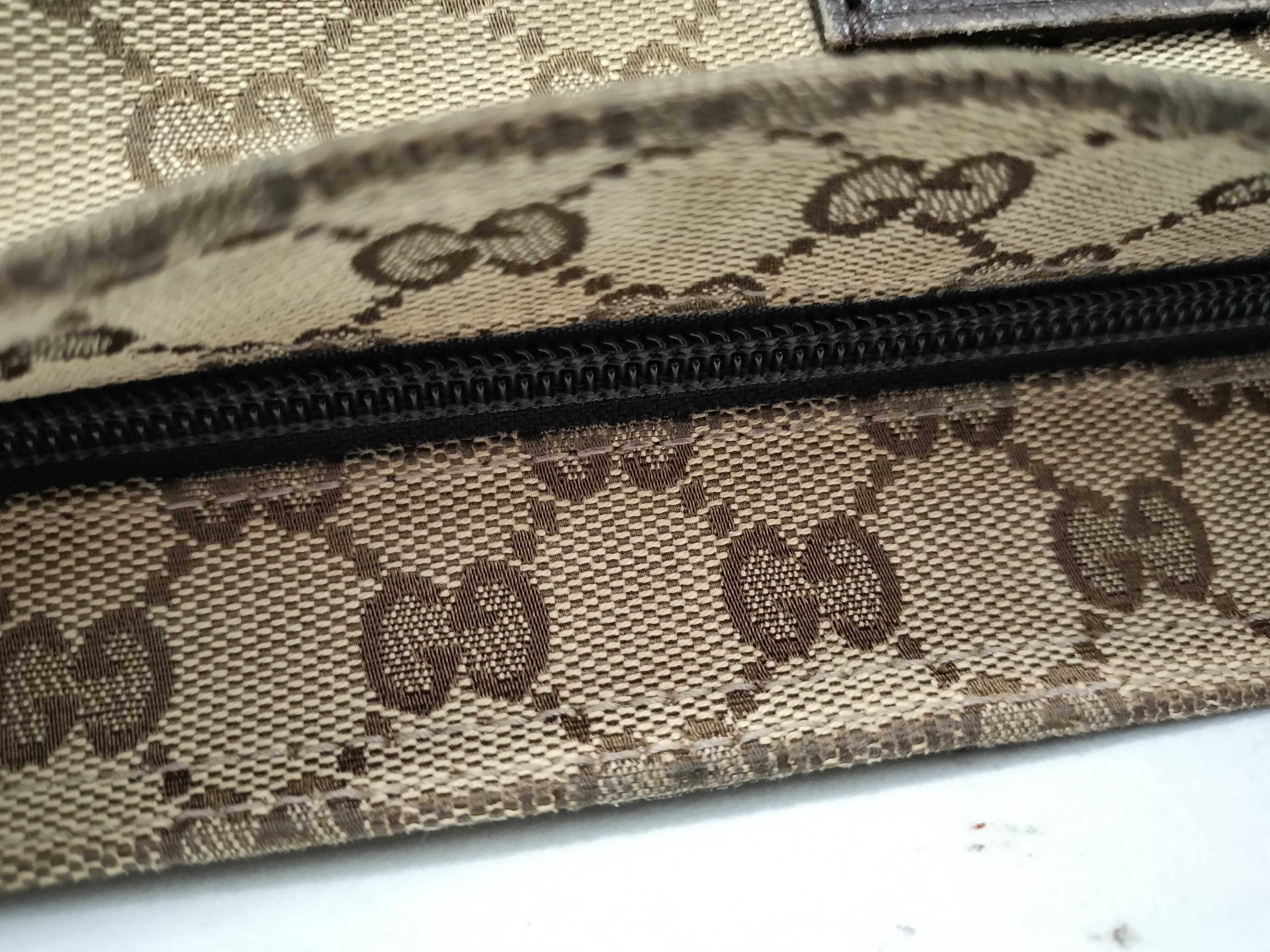 GG Canvas Shoulder Bag, GG Canvas Sherry Shoulder Bag — view 11