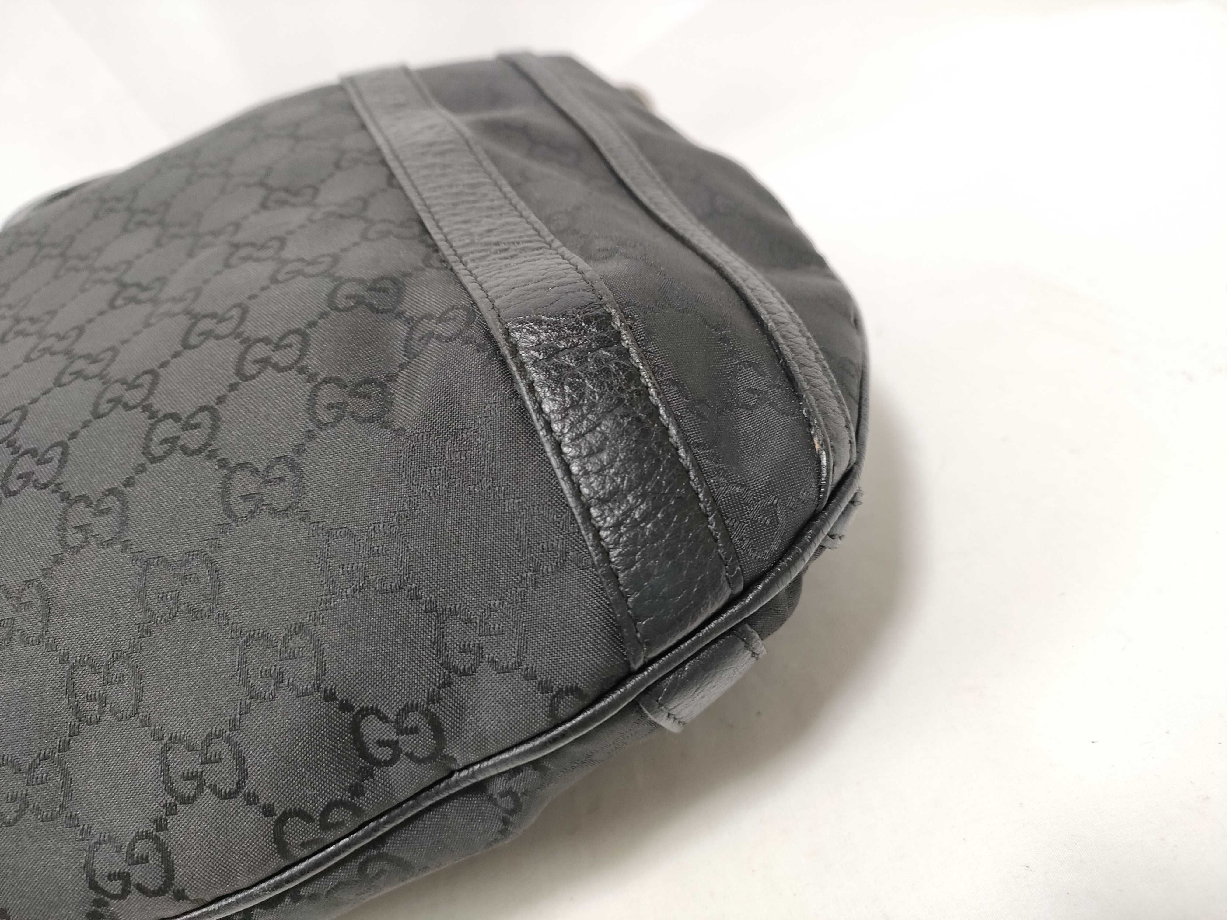 Black GG Canvas Vintage Pumpkin Large Handbag with Shoulder Strap — view 4