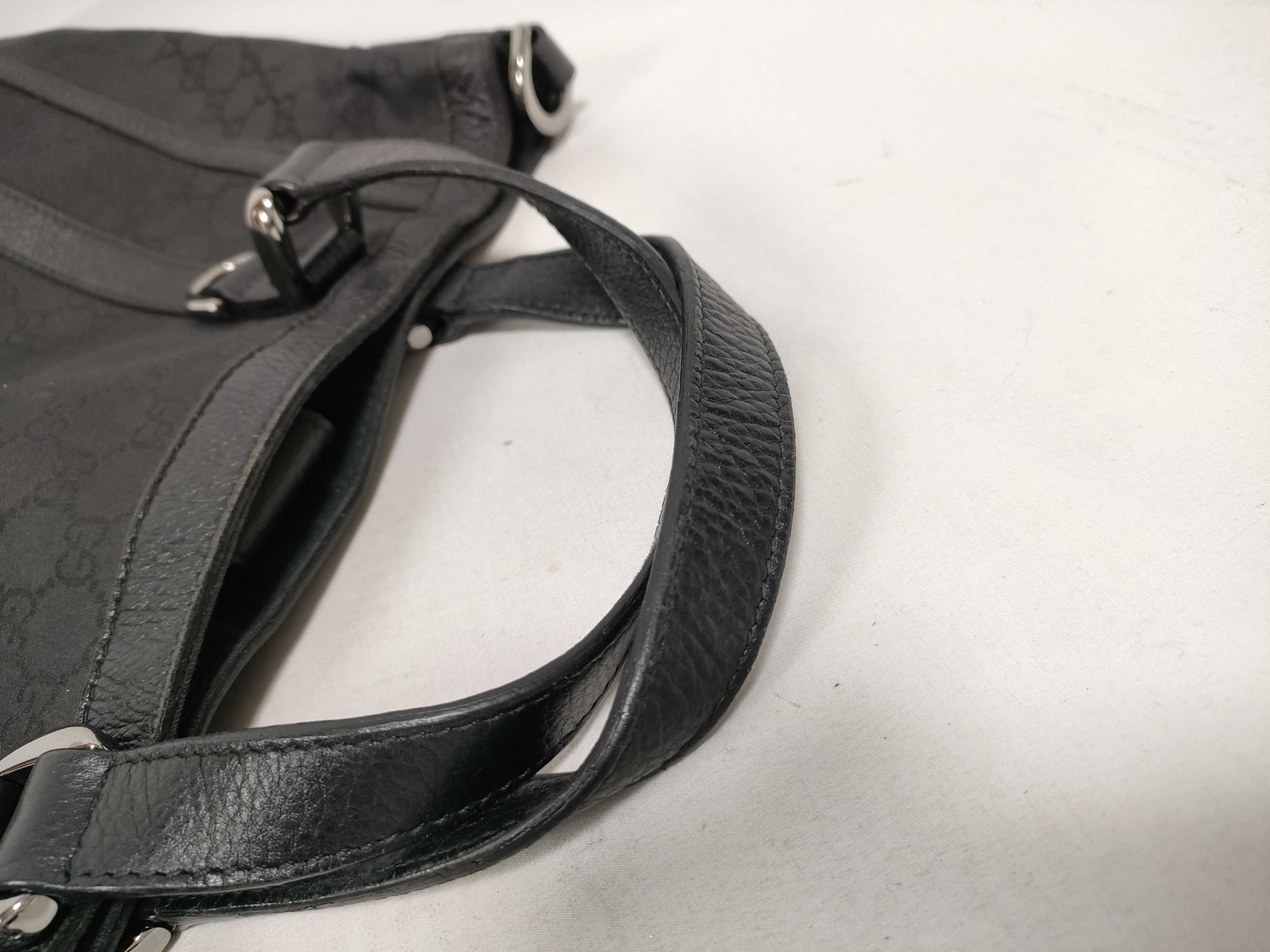 Black GG Canvas Vintage Pumpkin Large Handbag with Shoulder Strap — view 8