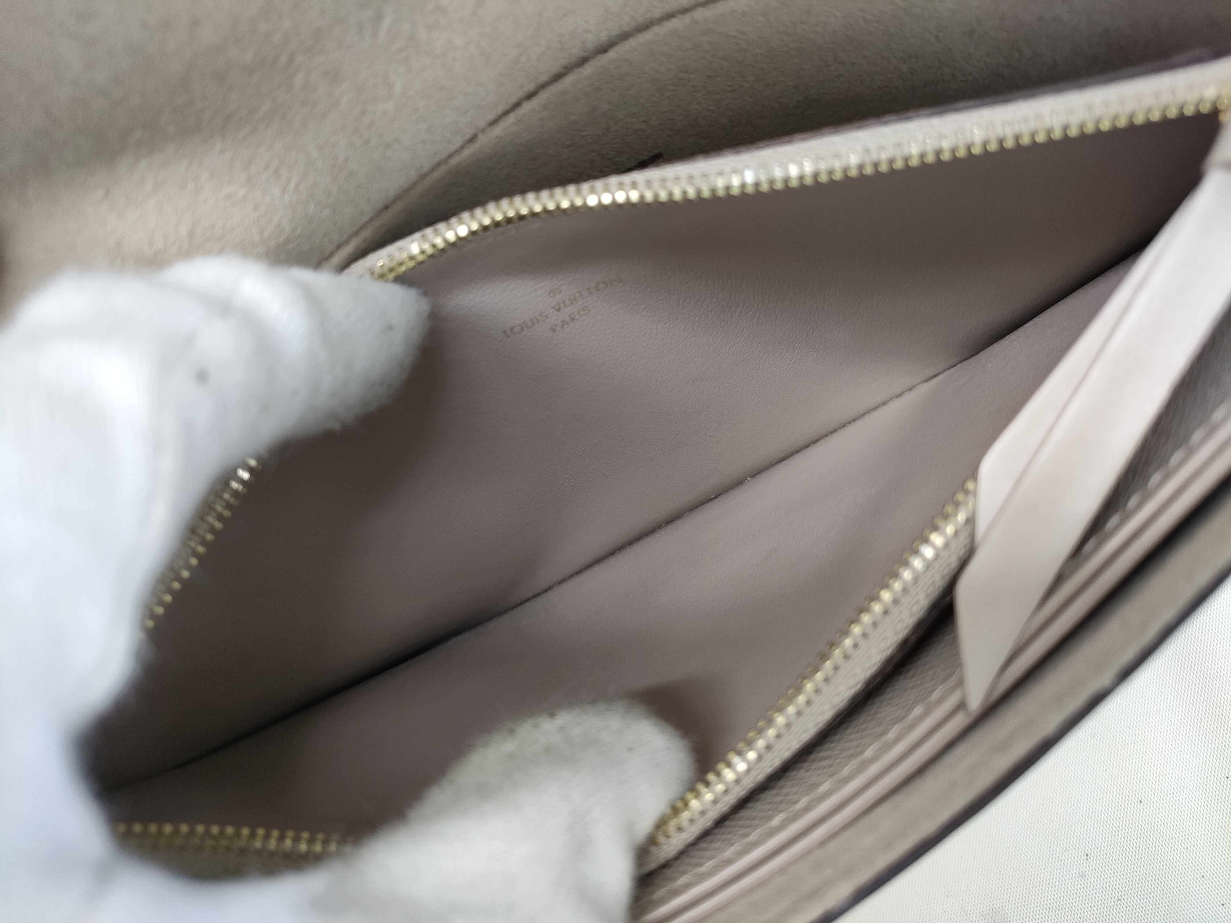 Epi Leather Pochette Felicie Galet M68758 TJ026 Shoulder Bag — view 14