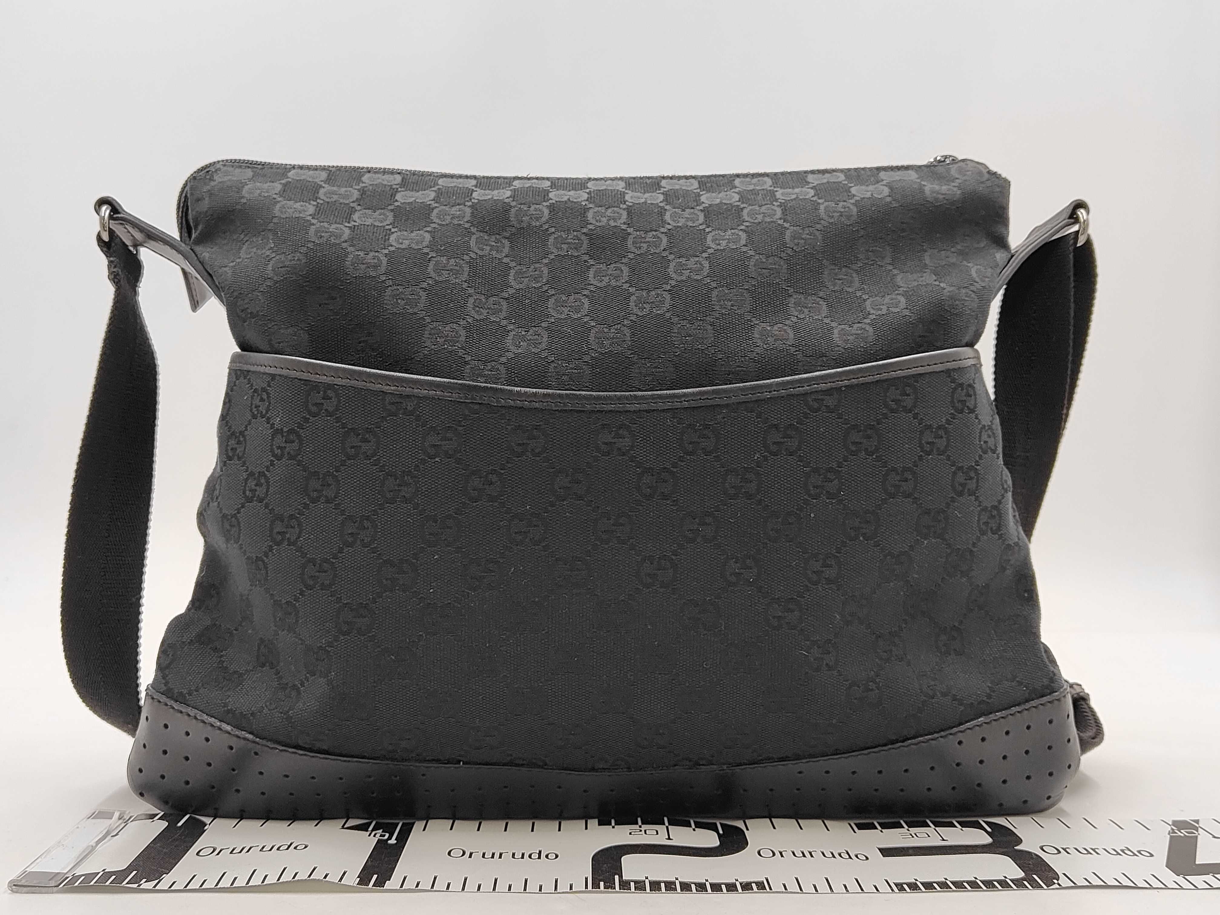 GG Canvas Shoulder Bag, Black, 145856 520981 — view 2