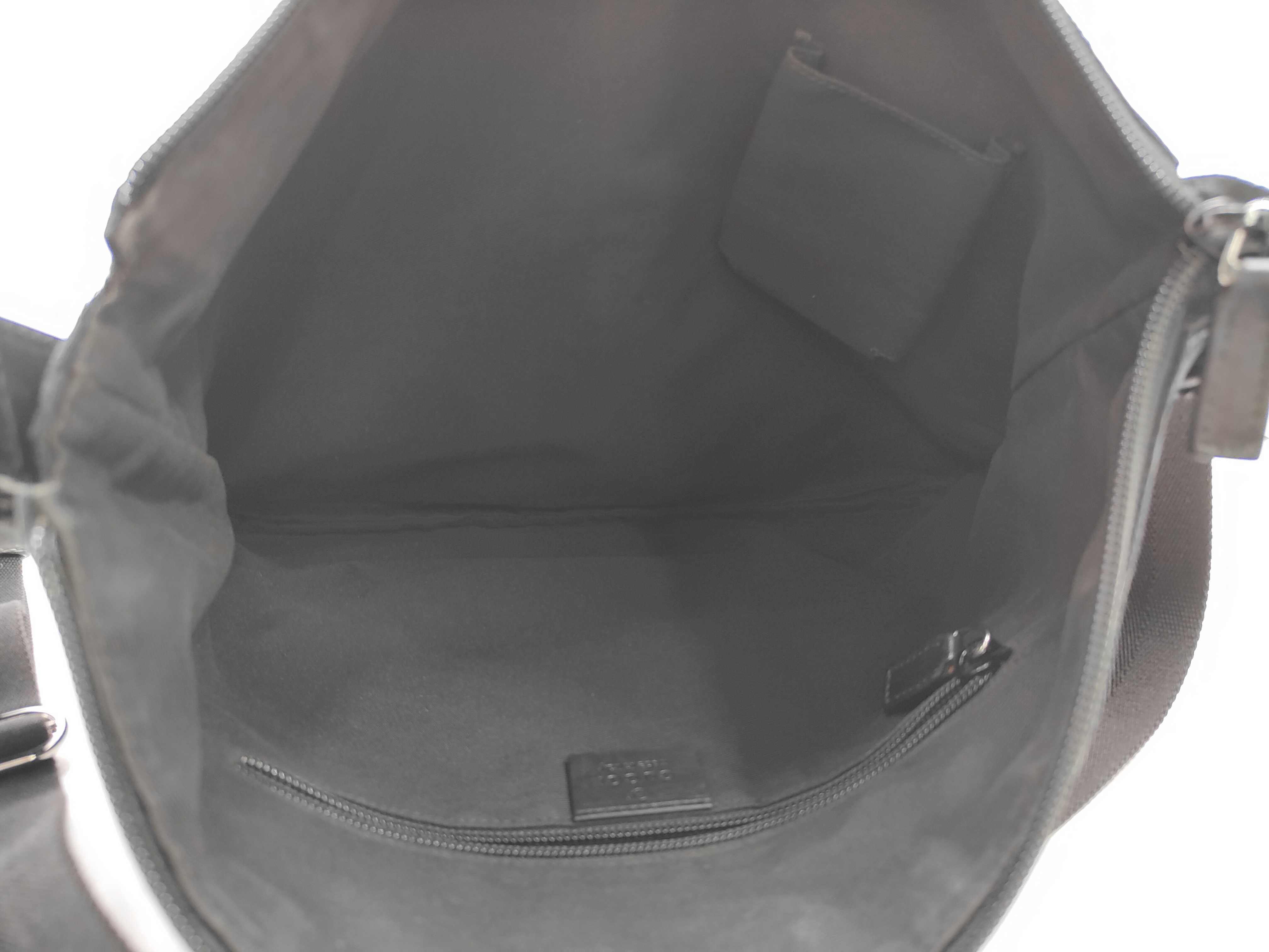 GG Canvas Shoulder Bag, Black, 145856 520981 — view 10