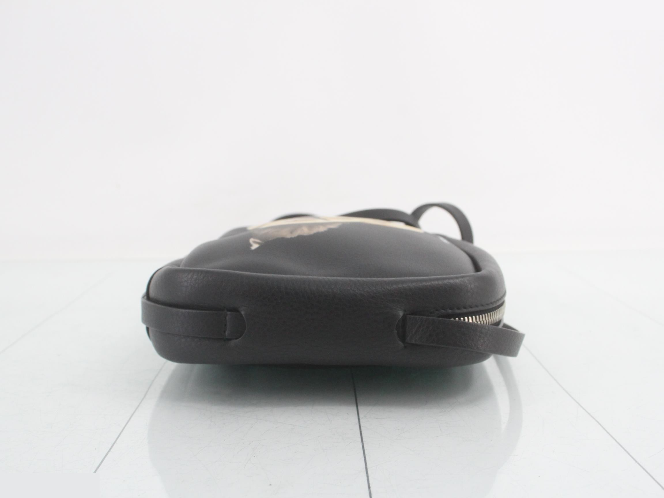 Camera bag — view 3