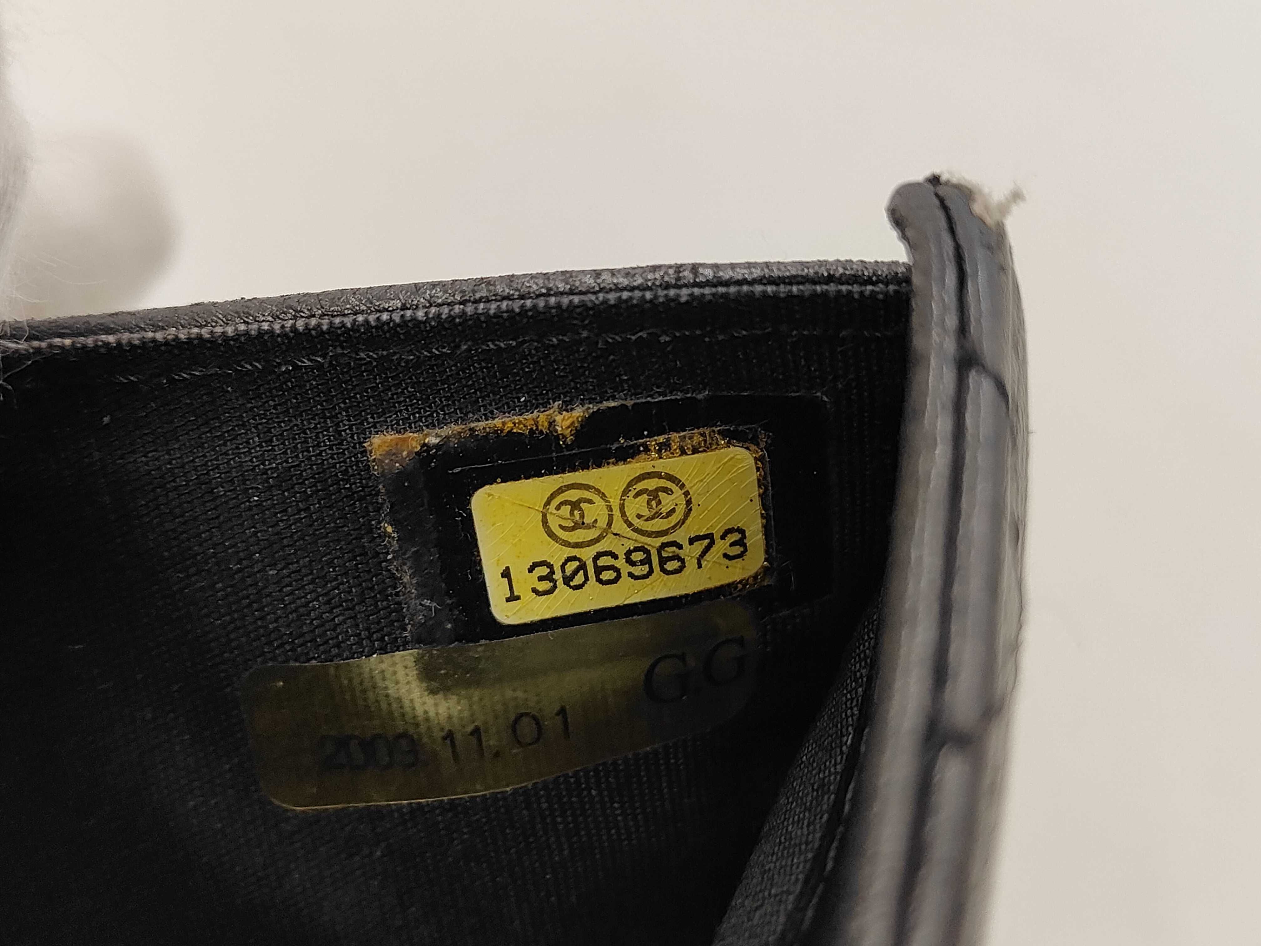 Matelassé Tri-fold Wallet, with original seal, serial number in the 13 range. — view 13