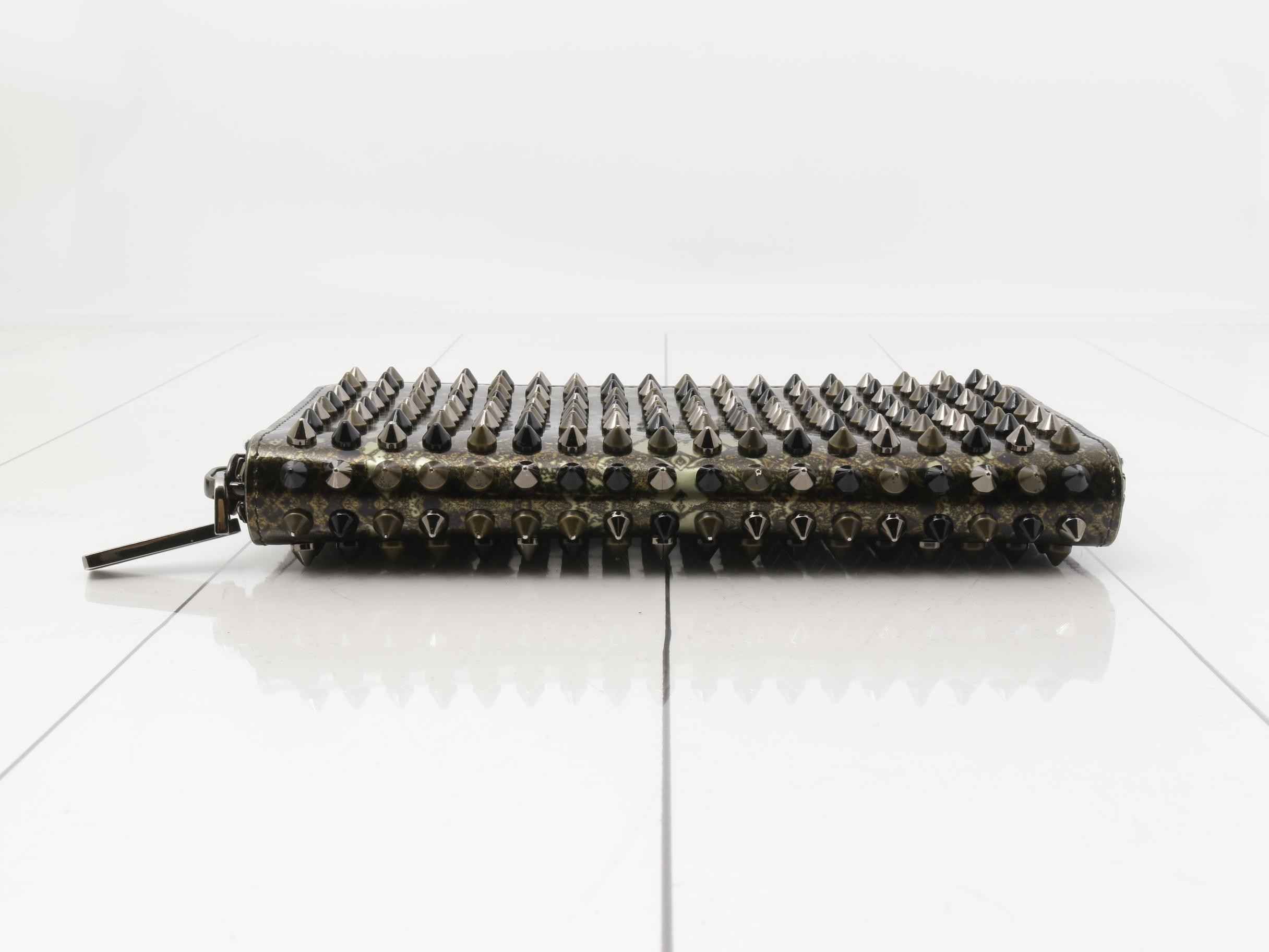 Other lines: Bags and Wallets — view 3