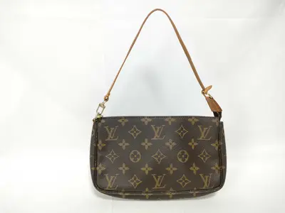 Monogram Louis Vuitton Monogram Accessoires AR0939 Pouch