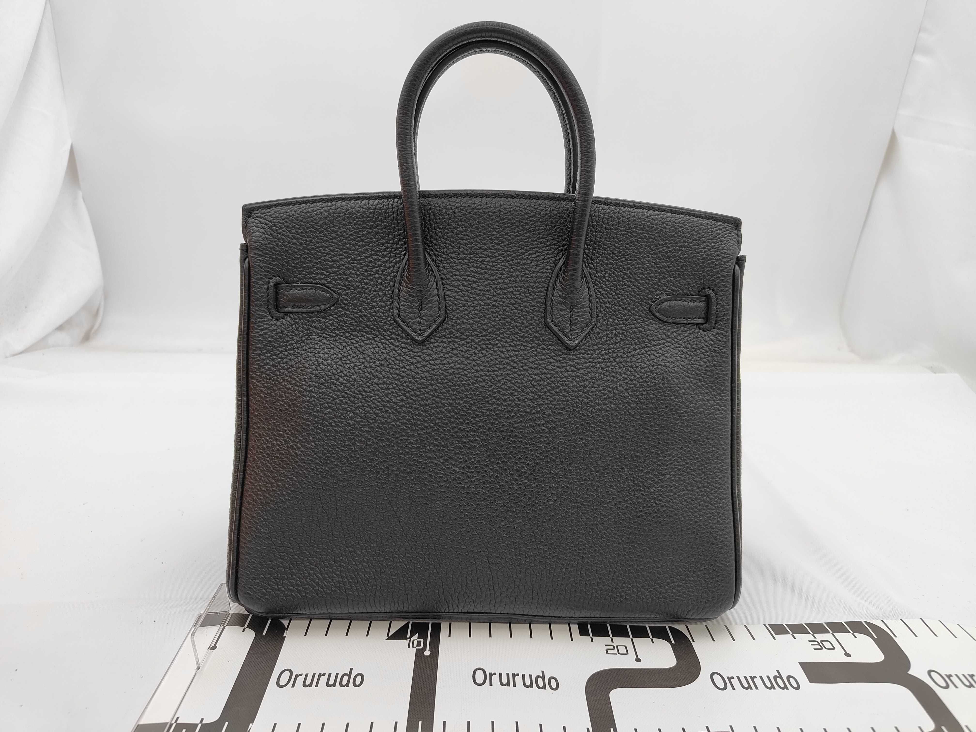 Birkin 25 Togo Black Silver Hardware O Stamp Handbag — view 2