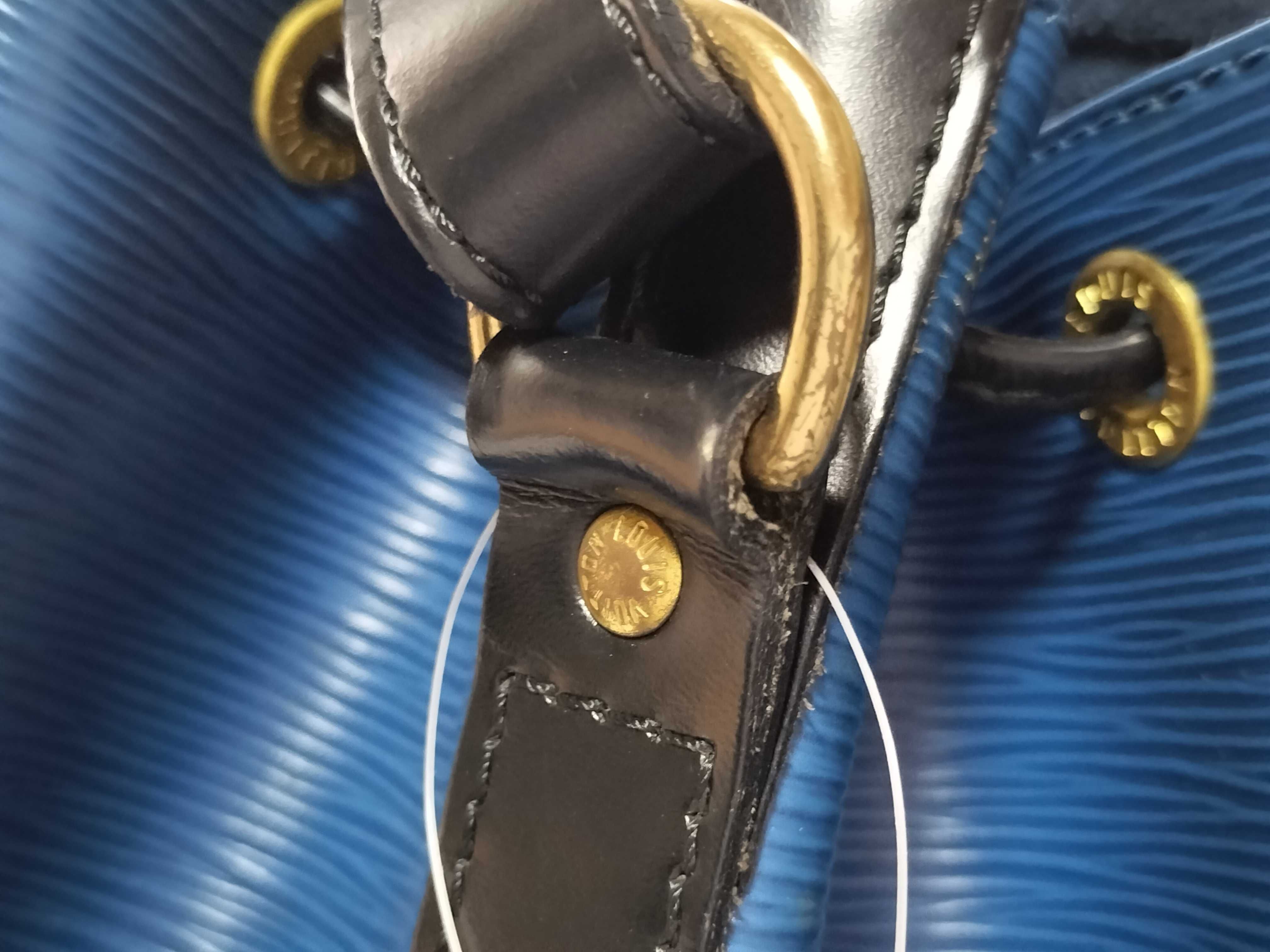 Epi M44152 Petit Noé Bicolor Shoulder Bag — view 8