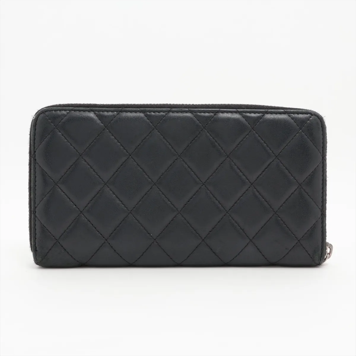 Matelassé Lambskin Round Zip Wallet, Black, Silver Hardware, 15044706 — view 2