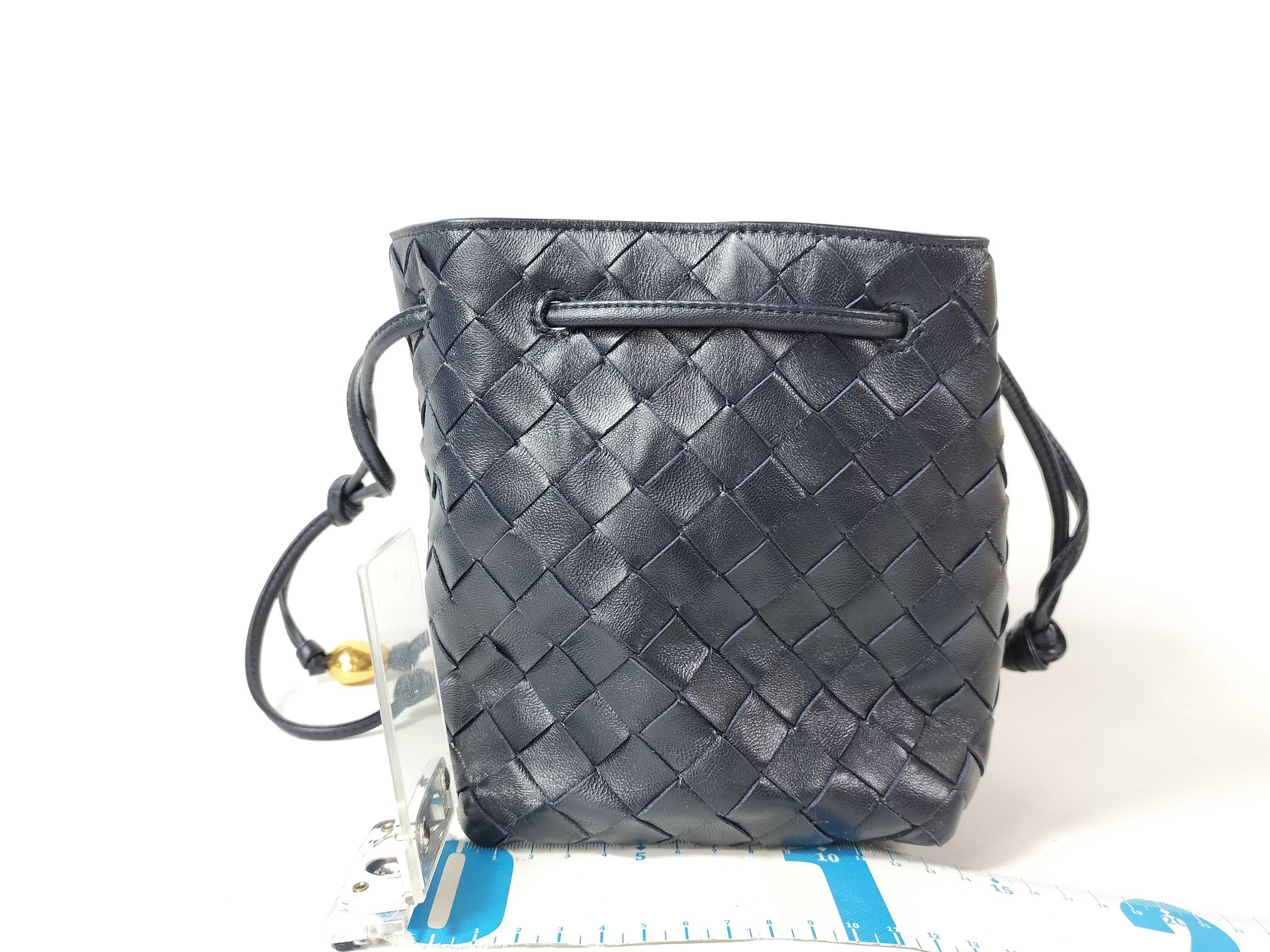 DRAWSTRING BUCKET BAG BLACK Shoulder Bag — view 2