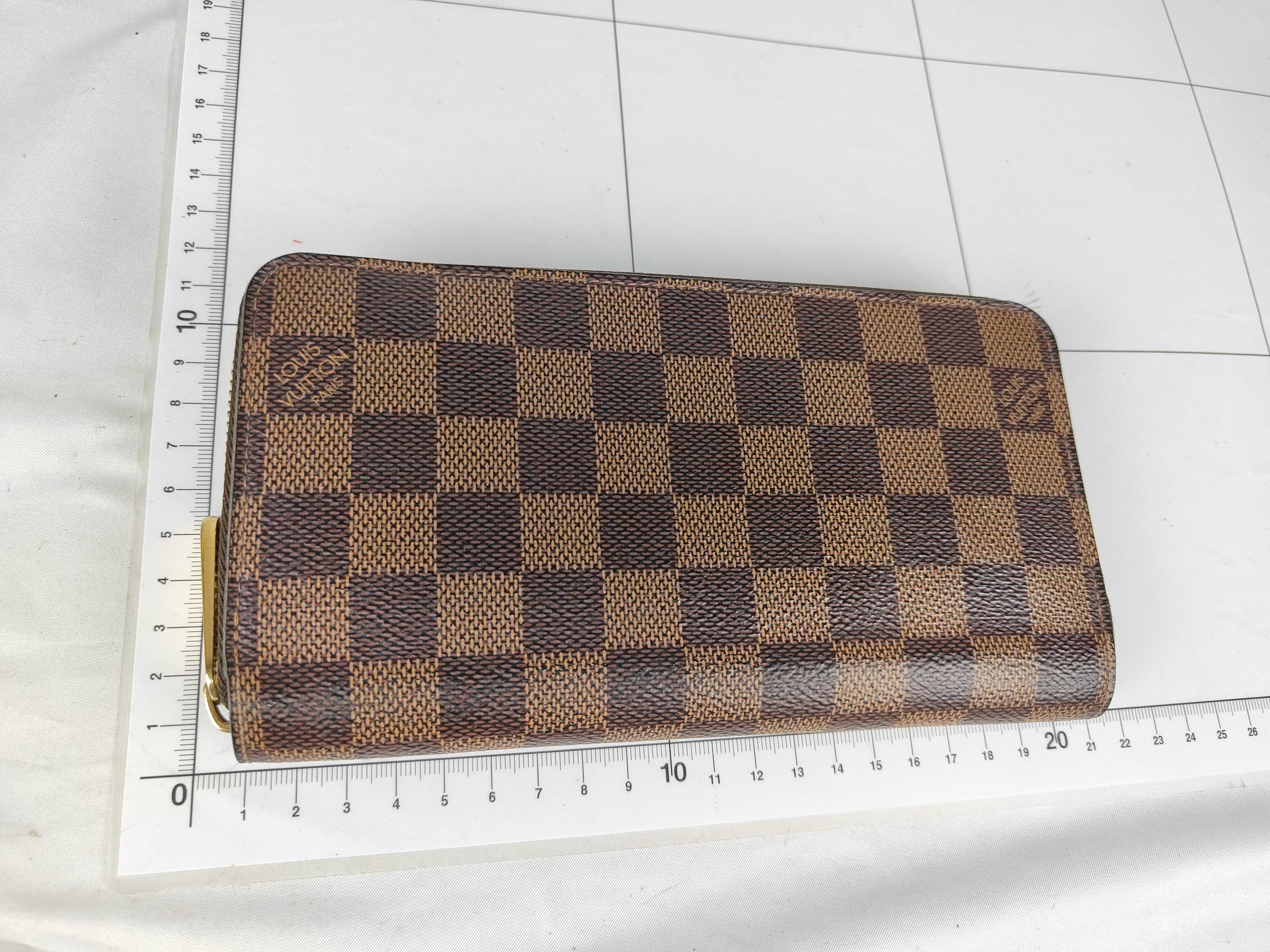Damier N60015 Damier Round Zip Wallet — view 2