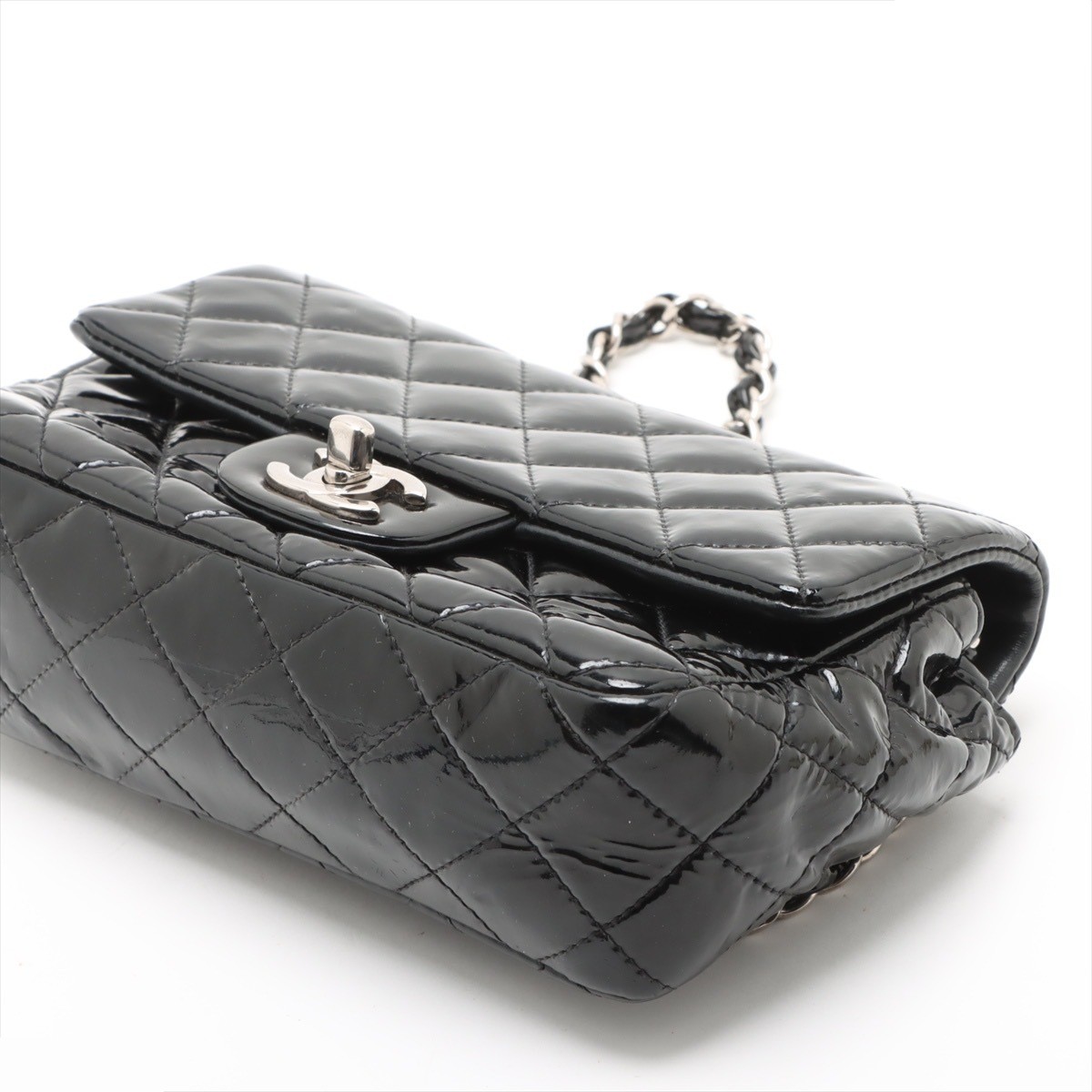 Mini Matelassé 20 Patent Leather Single Flap Single Chain Bag — view 3
