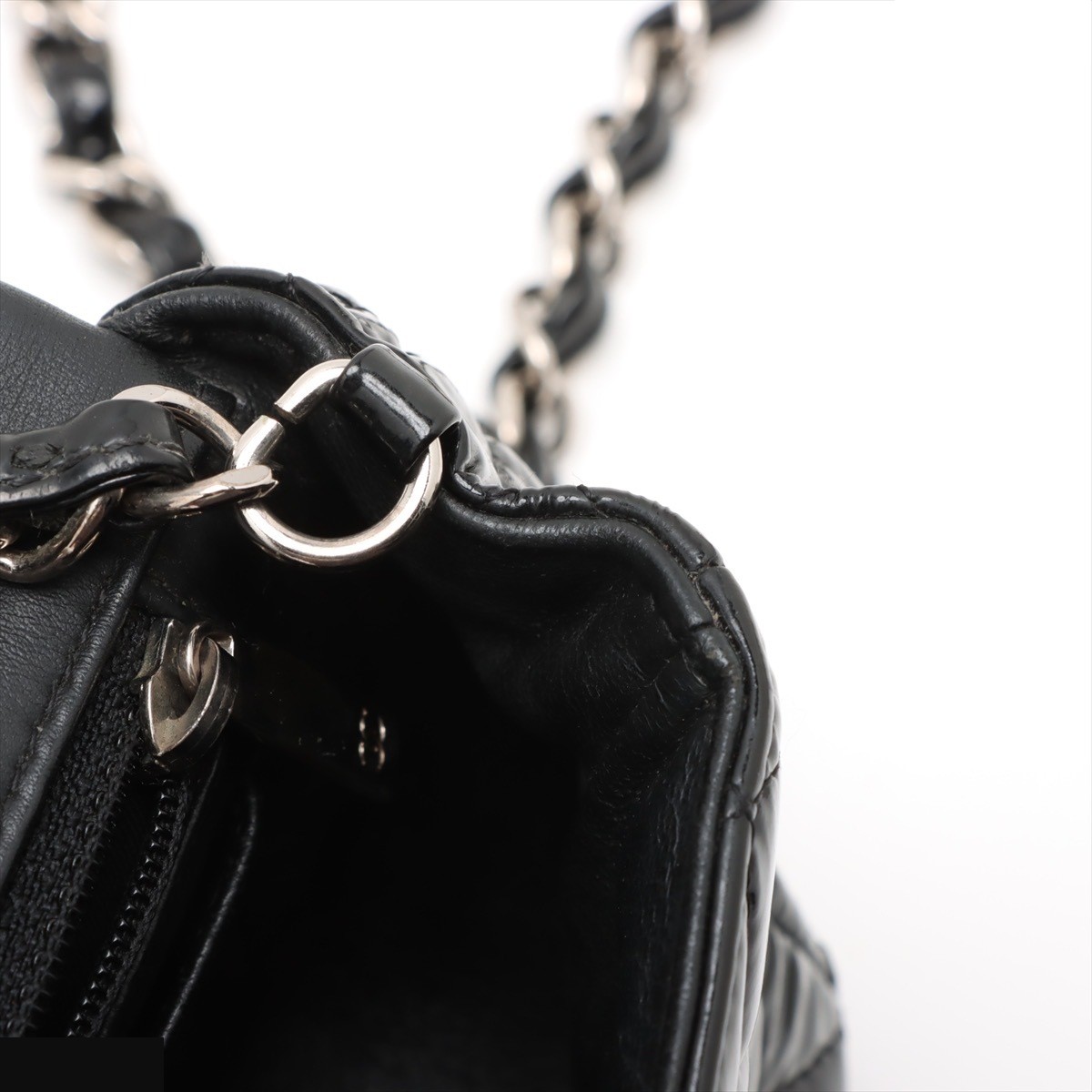 Mini Matelassé 20 Patent Leather Single Flap Single Chain Bag — view 9