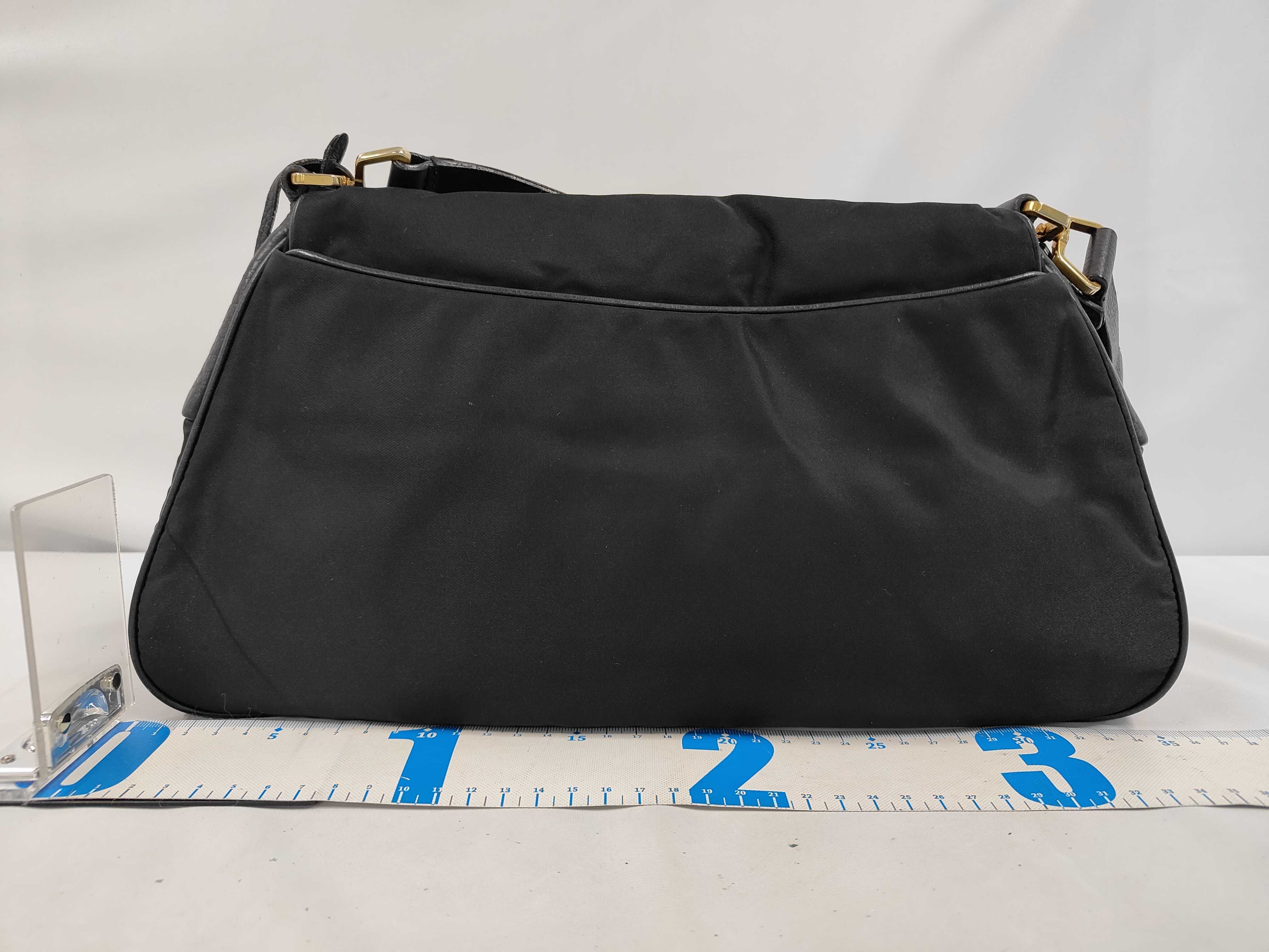 One-Shoulder Bag, Turnlock Closure, Nylon, Black Shoulder Bag — view 2