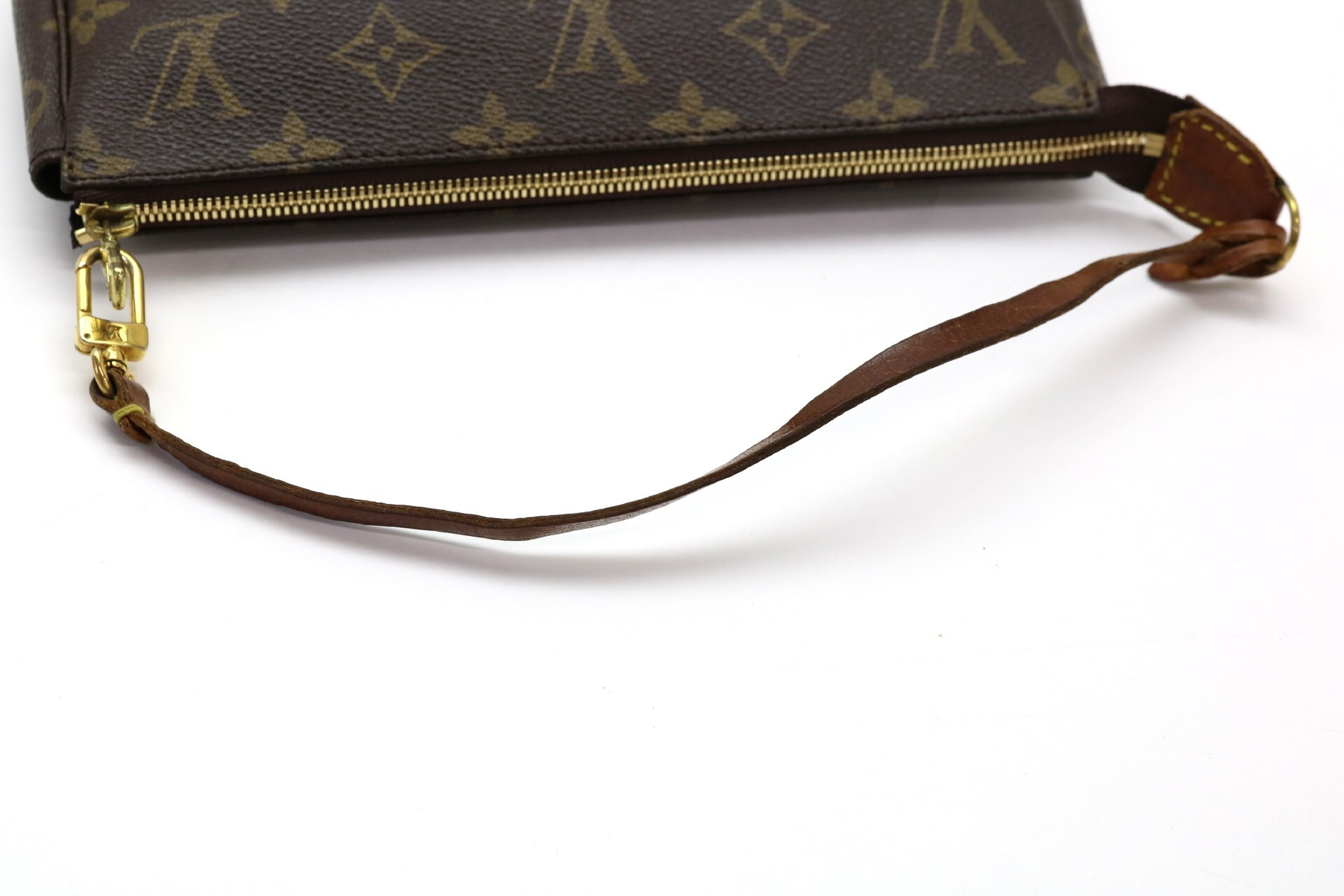Monogram Accessoires Accessory Pouch — view 7