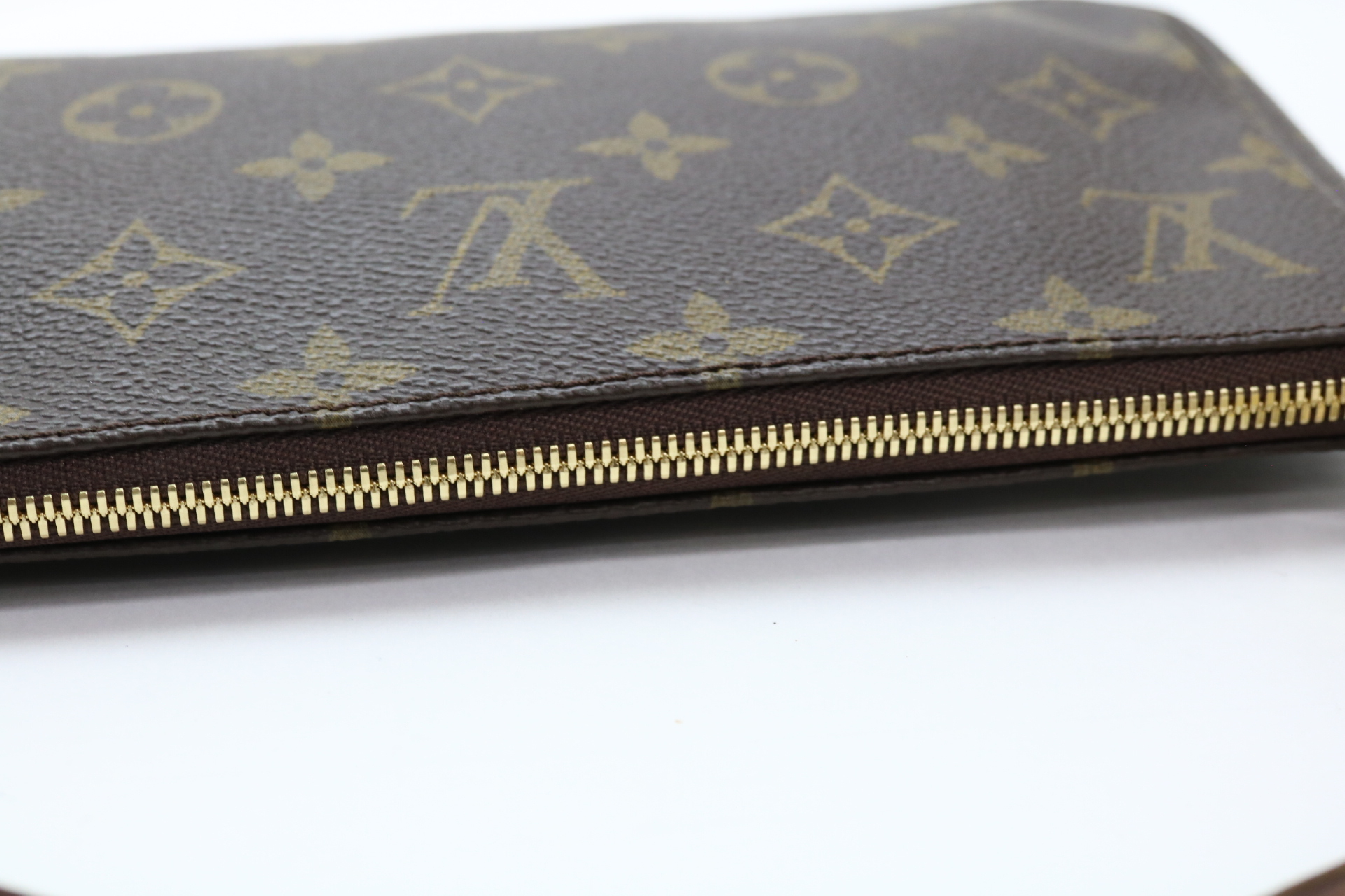 Monogram Accessoires Accessory Pouch — view 10
