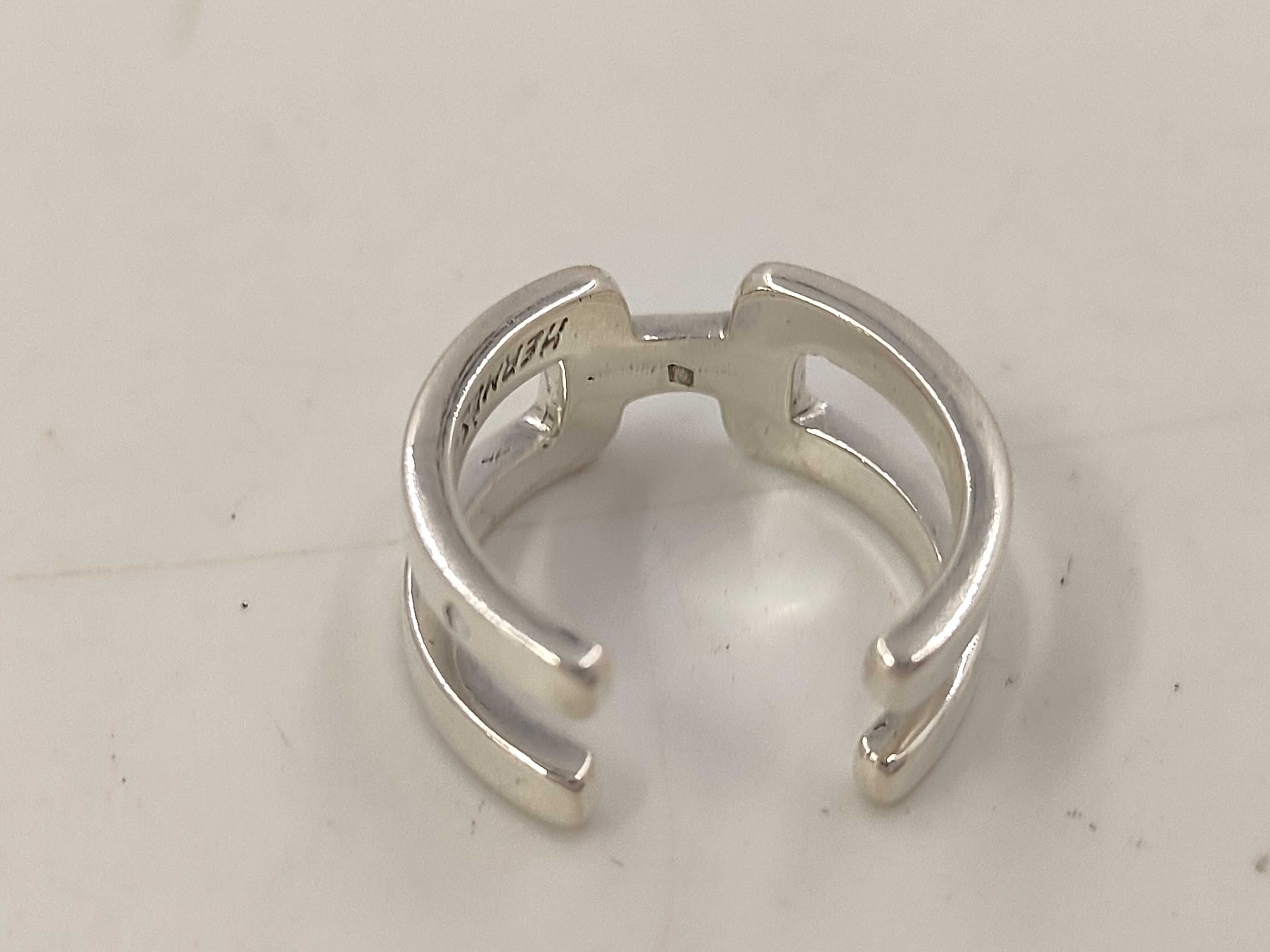 H logo #11 ring, 800 yen ring — view 4