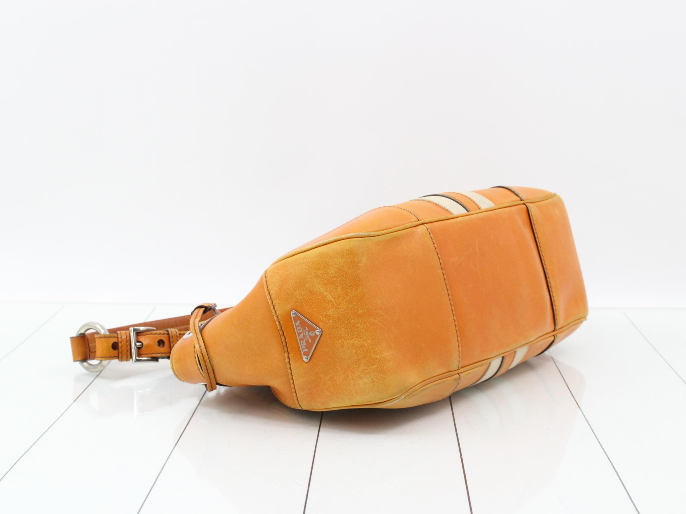 handbag — view 5