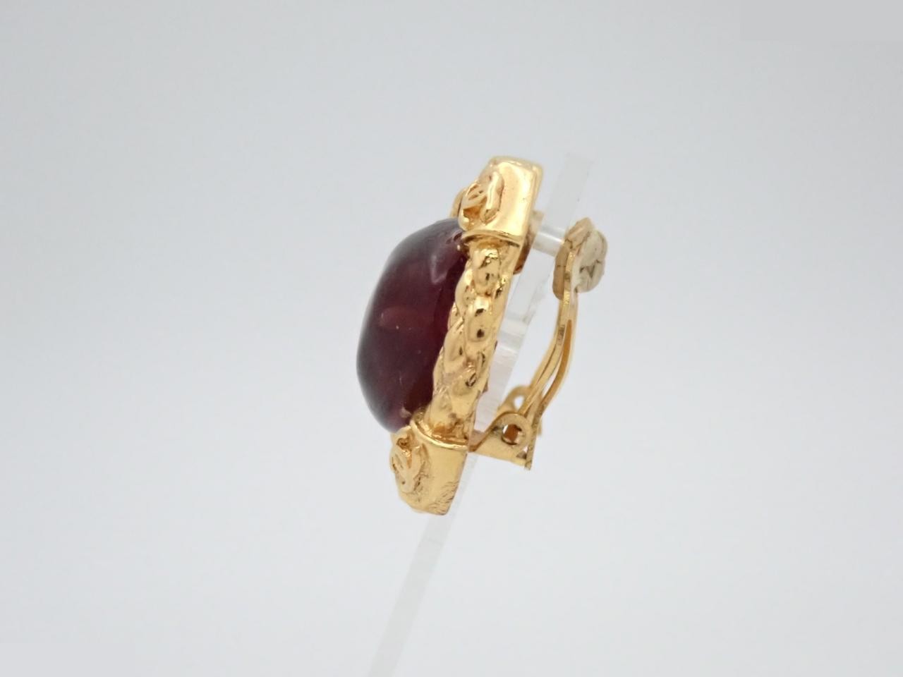 earrings — view 3