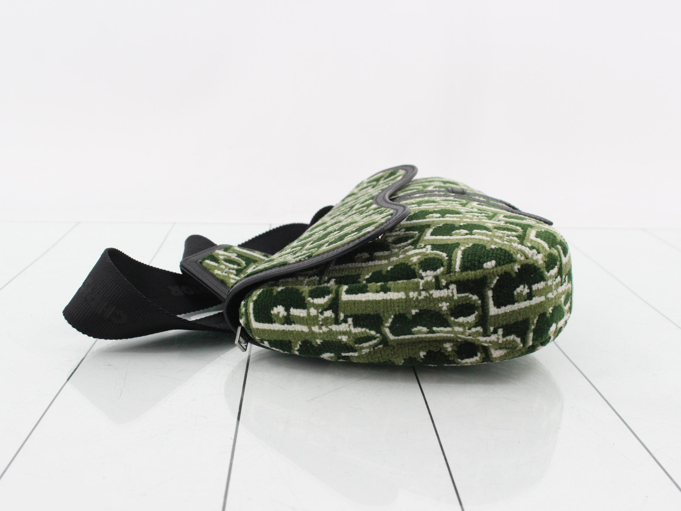 Saddle Oblique Tapestry — view 4