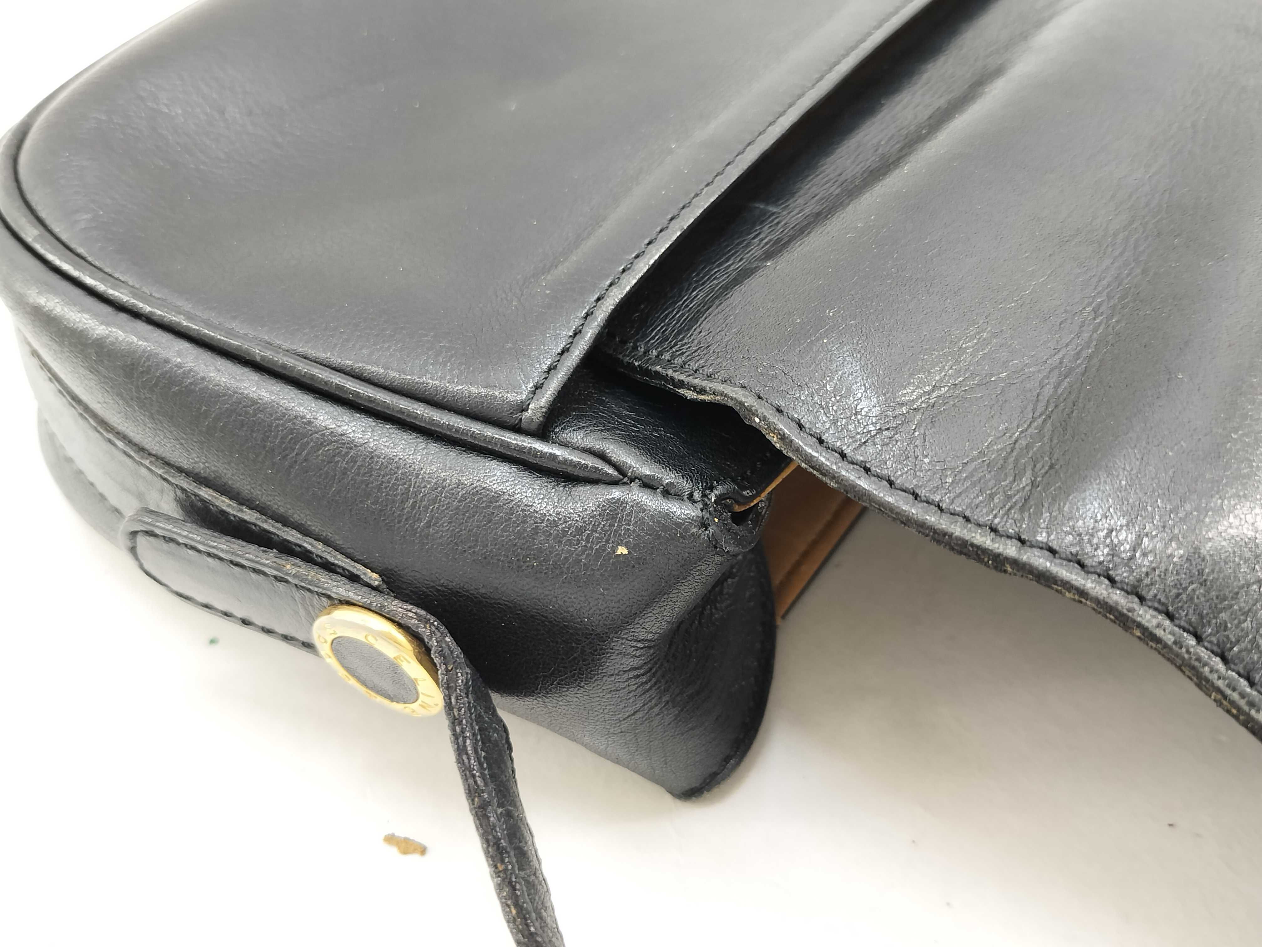 Triomphe Leather Shoulder Bag Crossbody Shoulder Bag — view 15