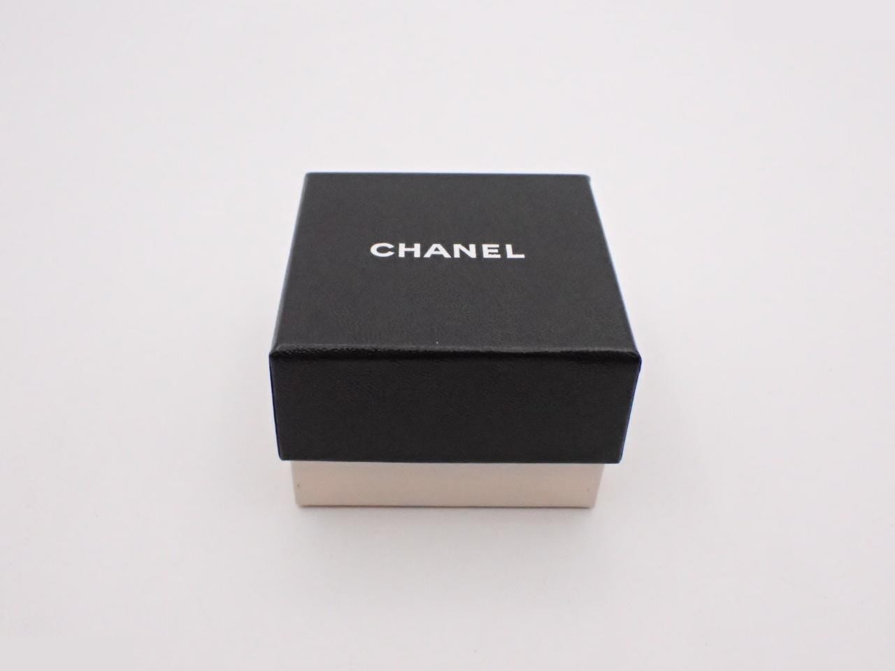 Coco Mark Pearl Gold Earrings, with Box, 94A — view 4