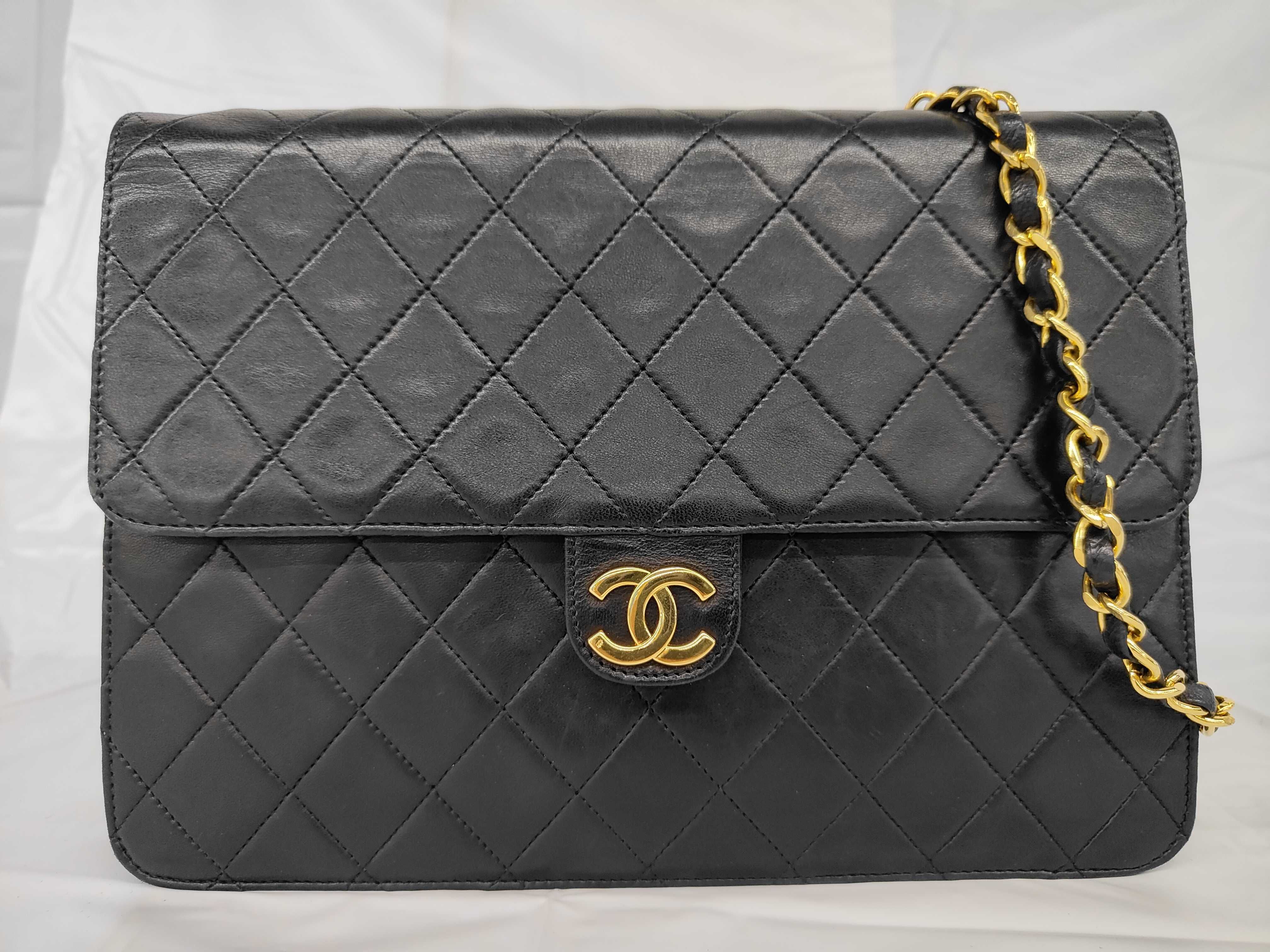 Matelassé 25 Push-Lock Chain Shoulder Bag