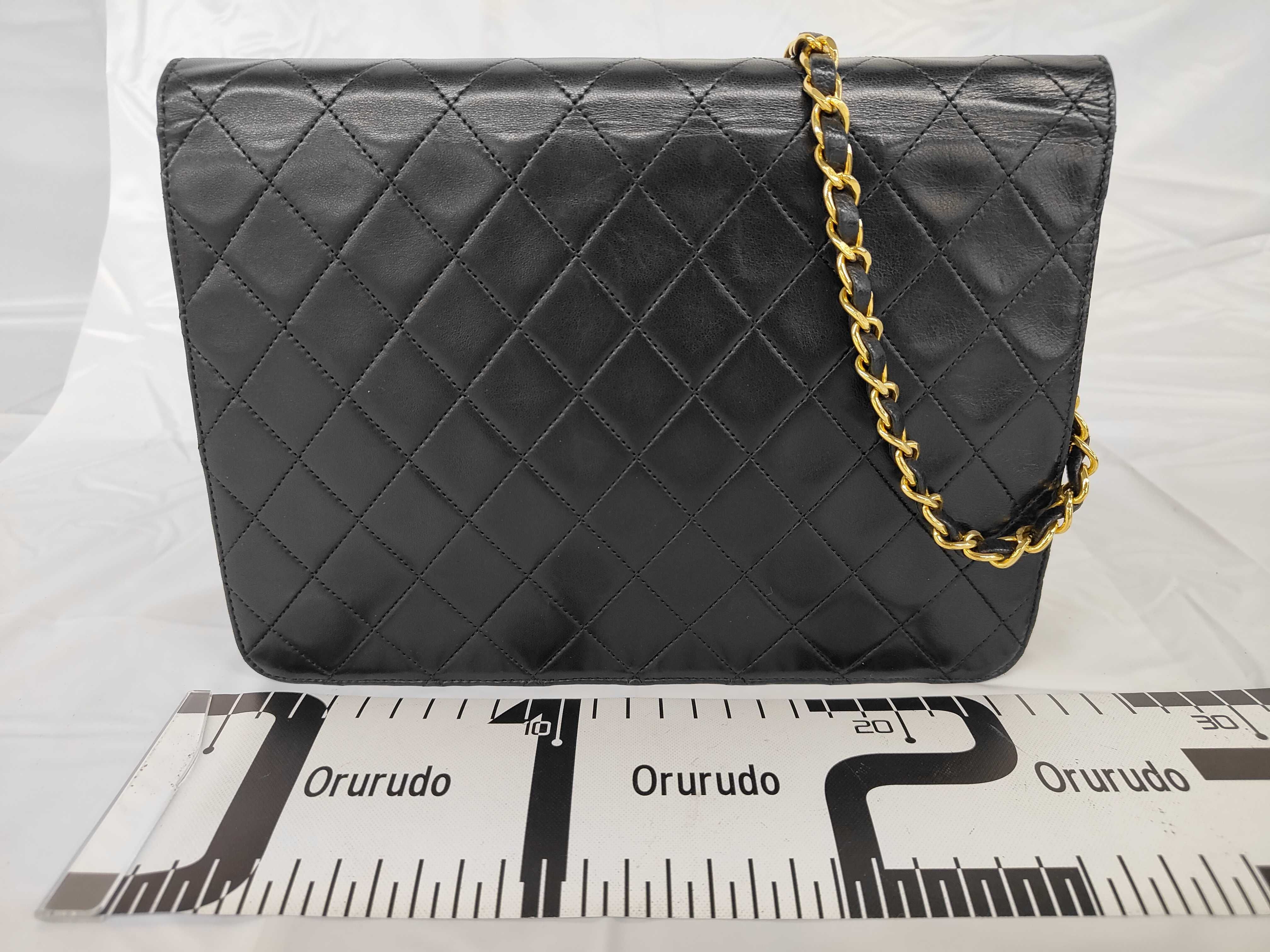 Matelassé 25 Push-Lock Chain Shoulder Bag — view 2