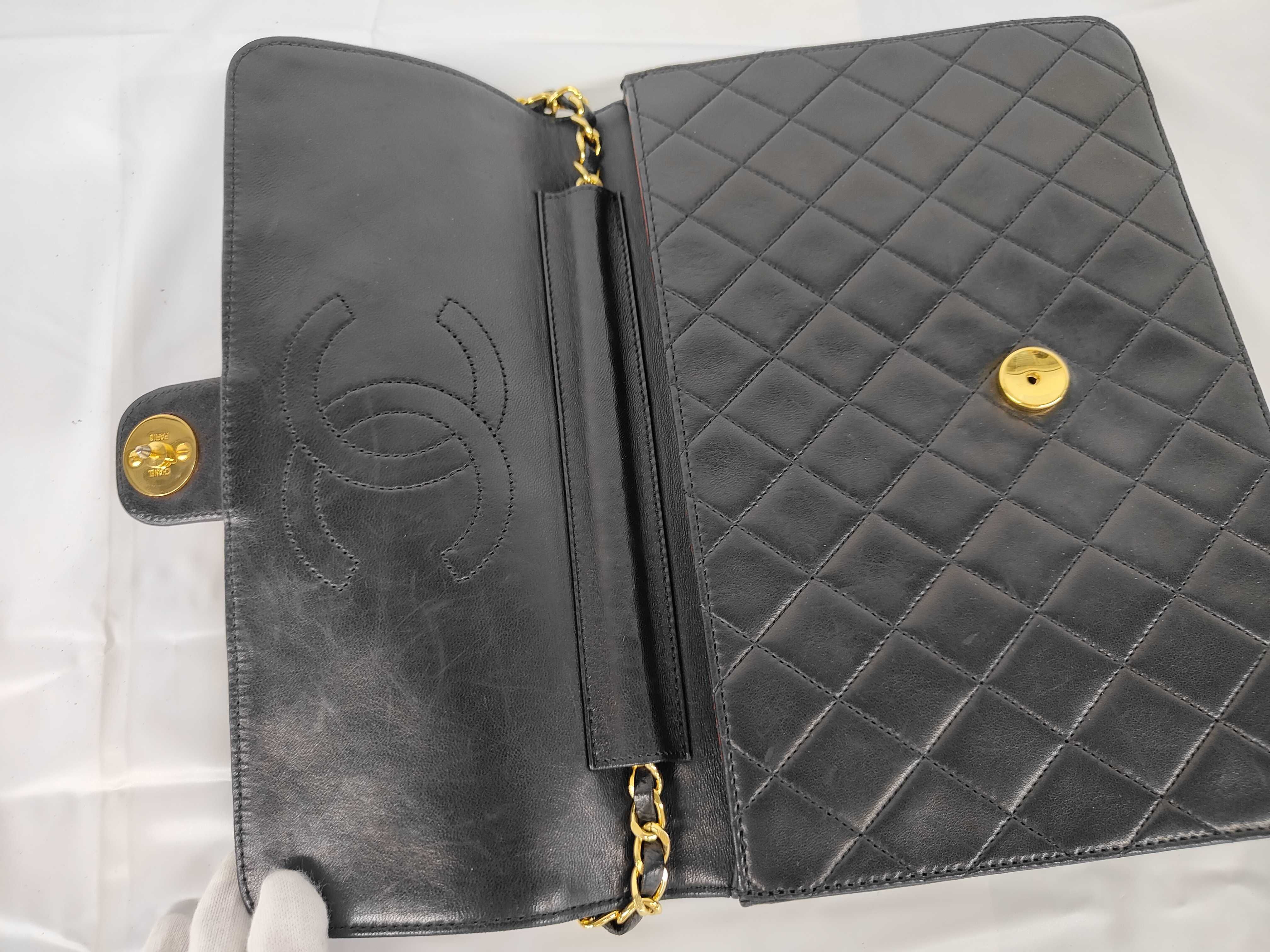 Matelassé 25 Push-Lock Chain Shoulder Bag — view 8