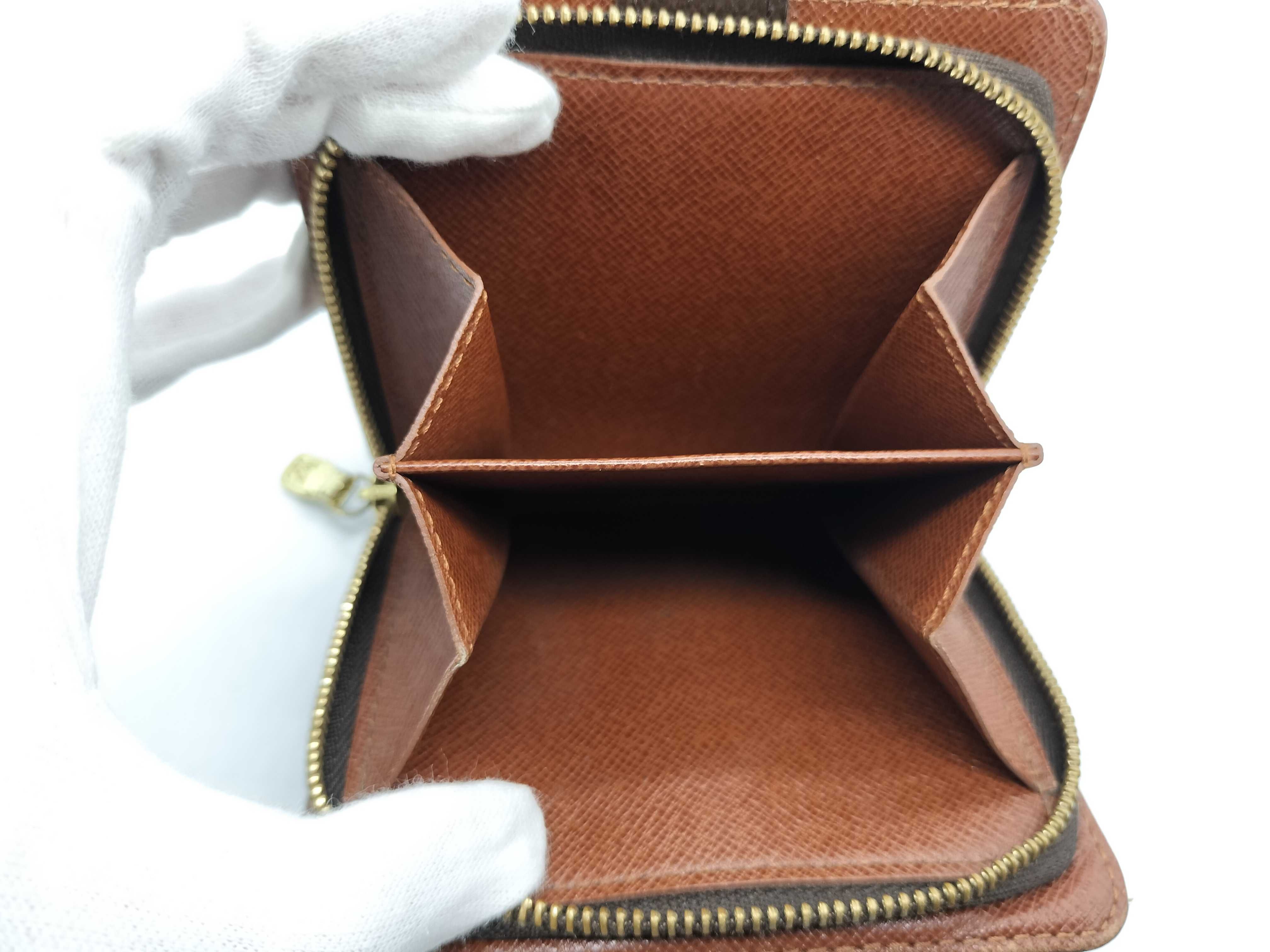 Monogram Compact Zip Round Zipper Bi-fold Wallet M61667 — view 13