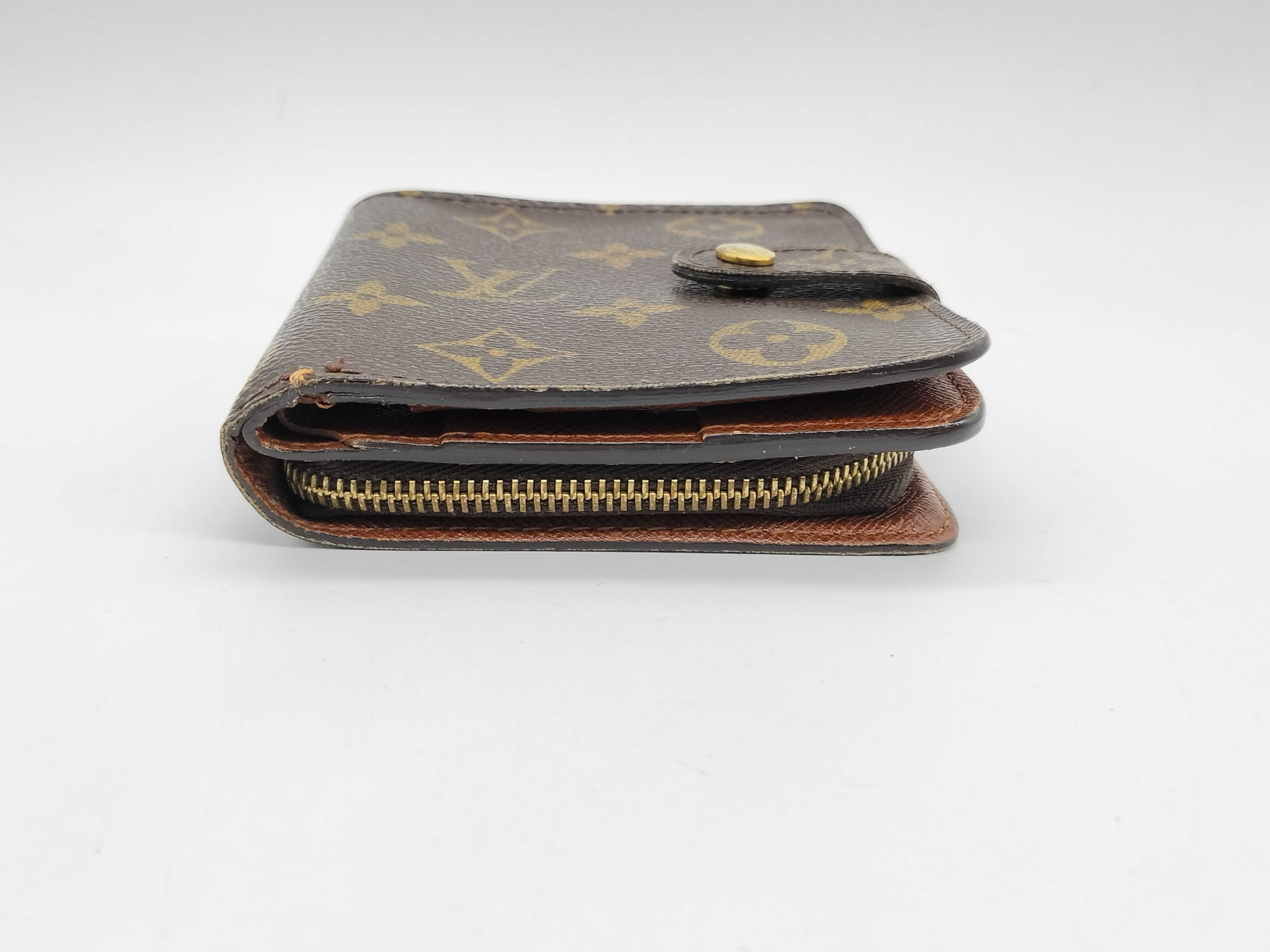Monogram Compact Zip Round Zipper Bi-fold Wallet M61667 — view 3