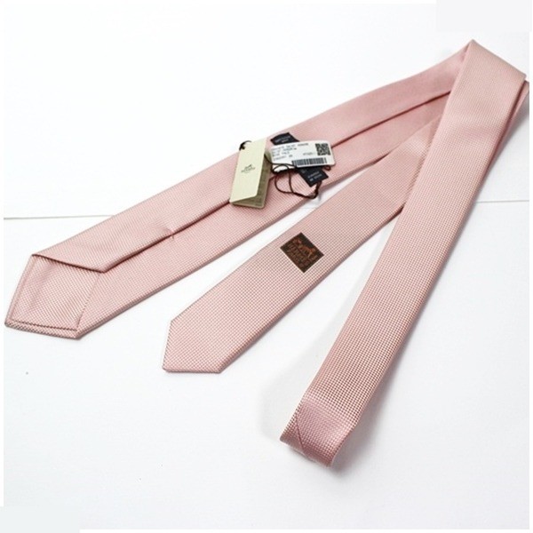 unused silk tie with box — view 2