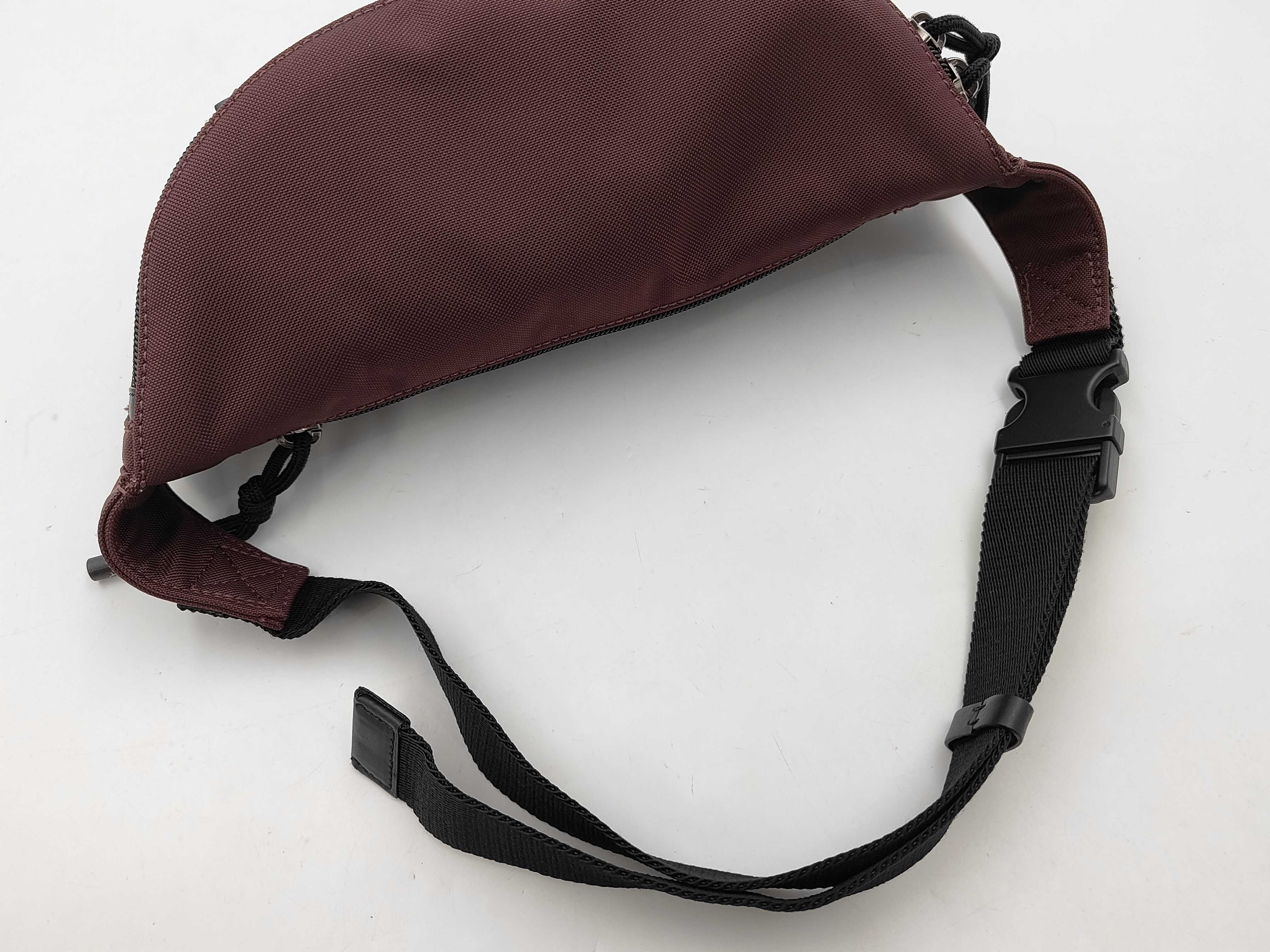 VLTN College Logo Shoulder Bag Body Bag Shoulder Bag — view 5