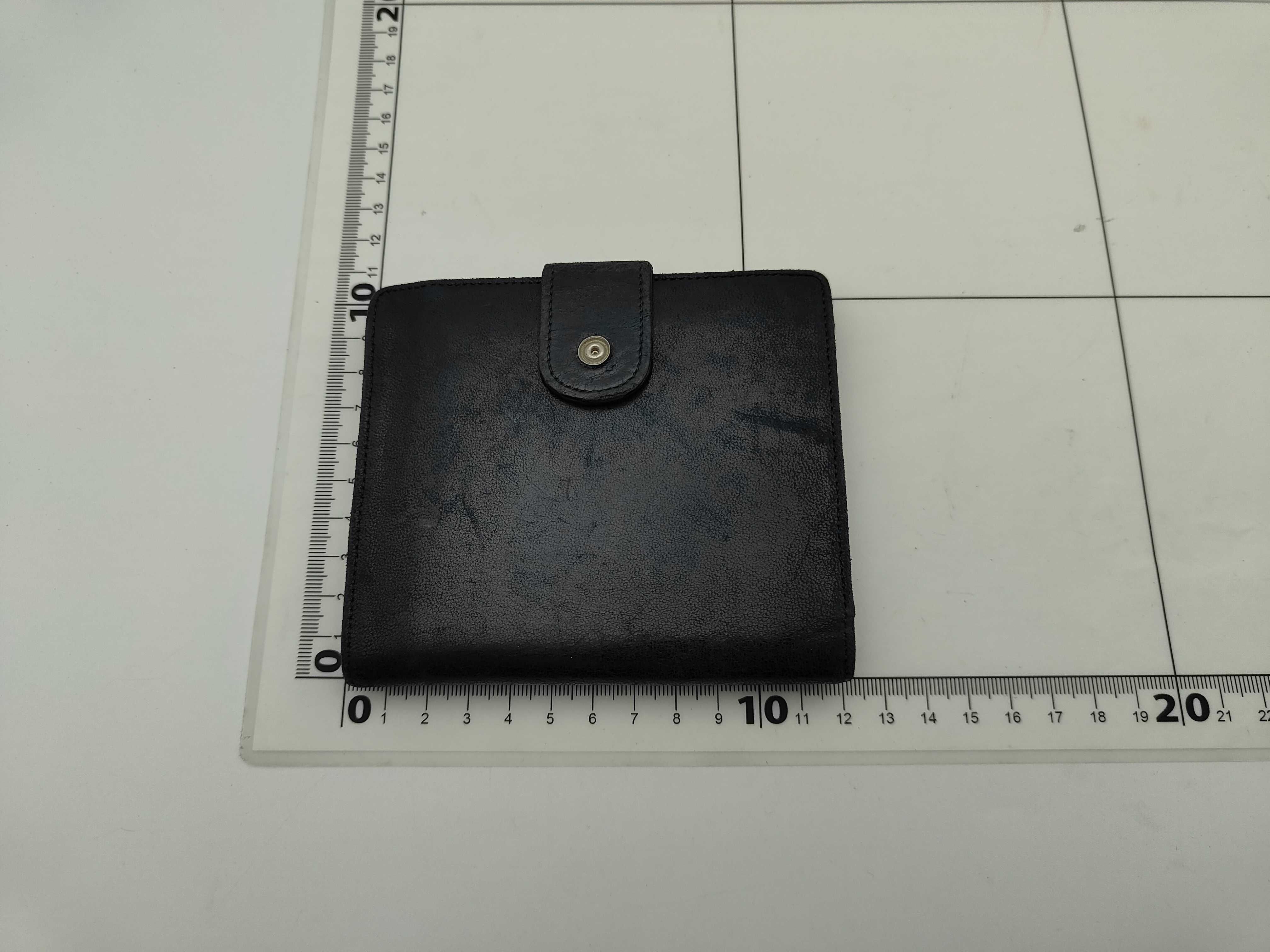 Coco Mark Leather Tri-fold Wallet (with original seal, serial number 2) — view 2