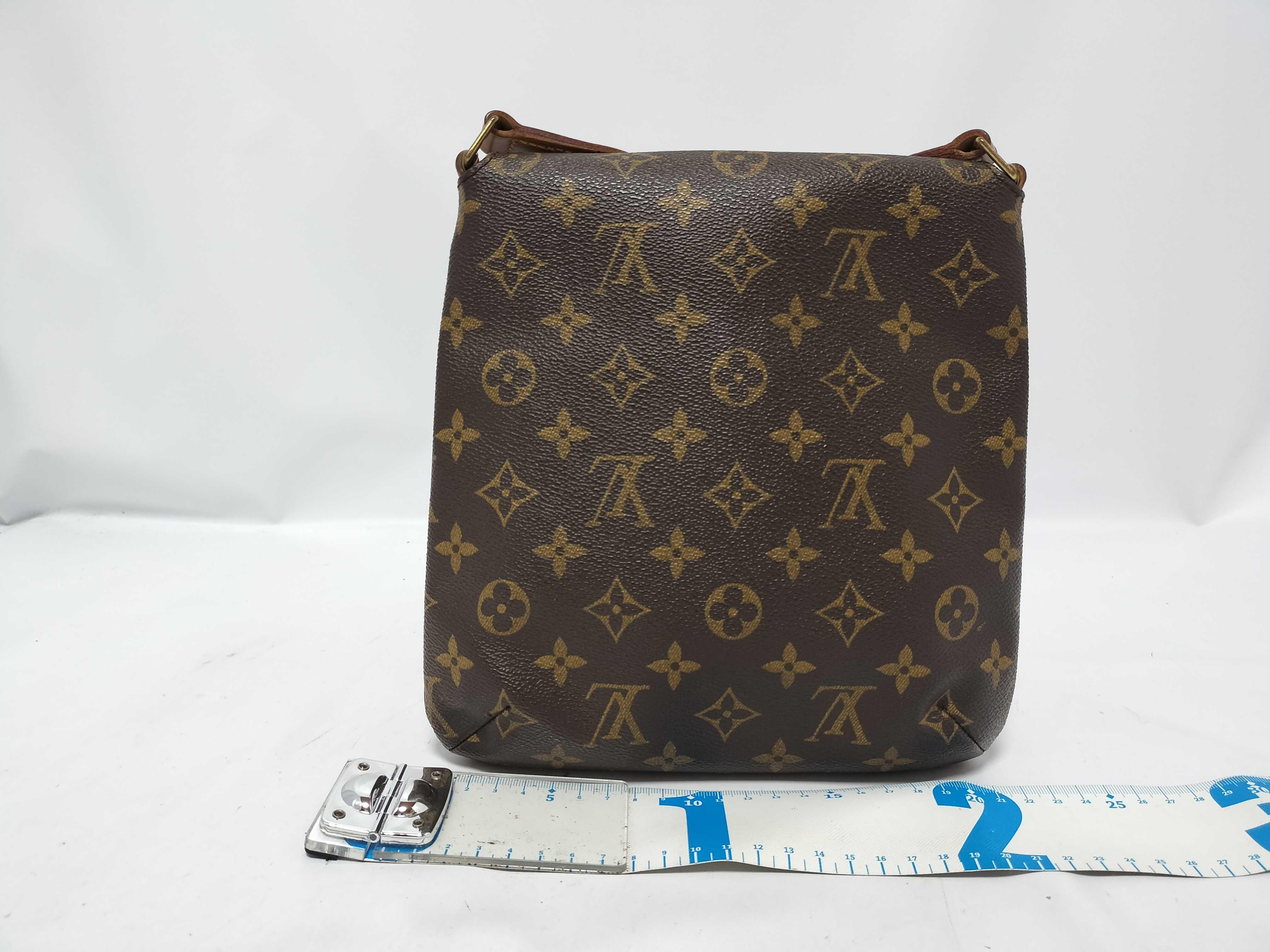 Monogram Musette Salsa AS1909 Shoulder Bag — view 2