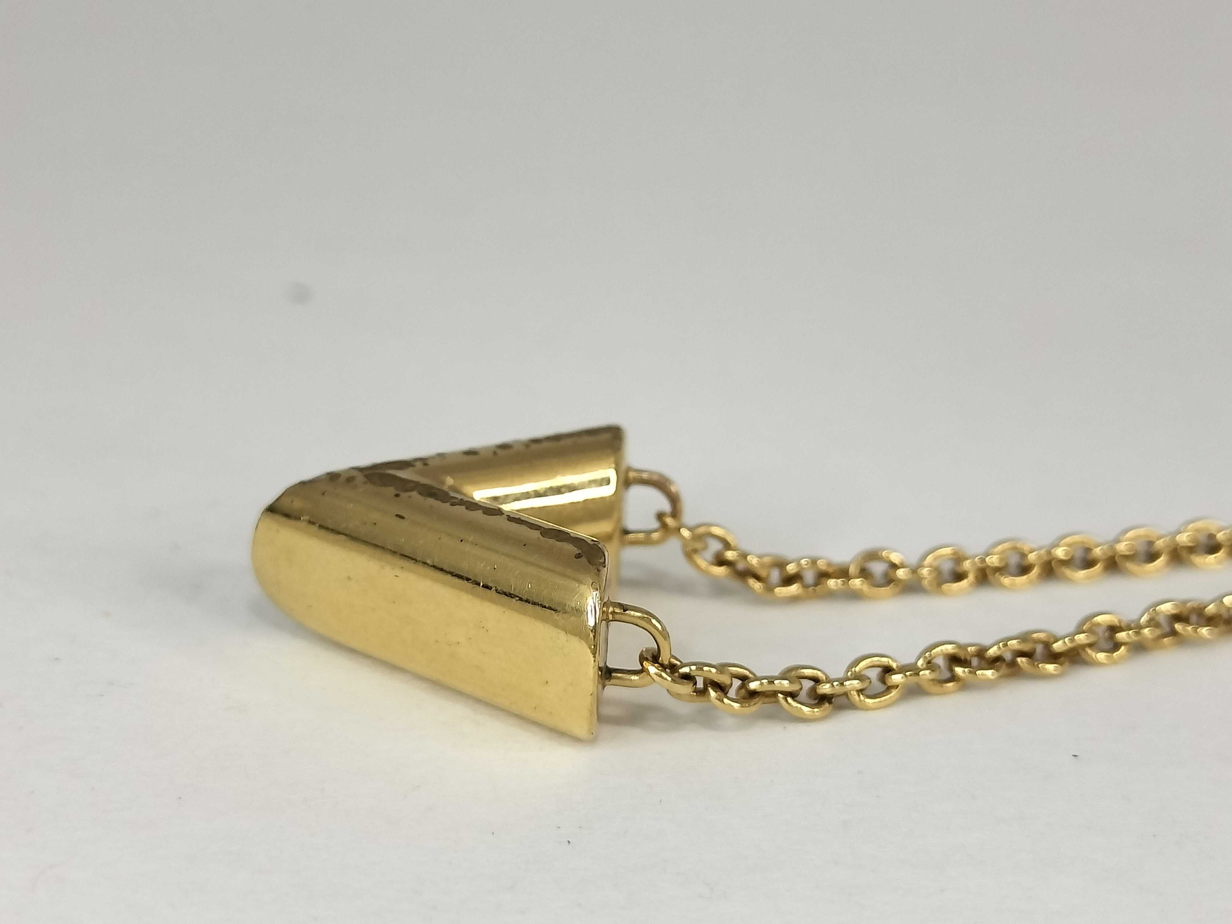 Essential V Gold Necklace — view 3