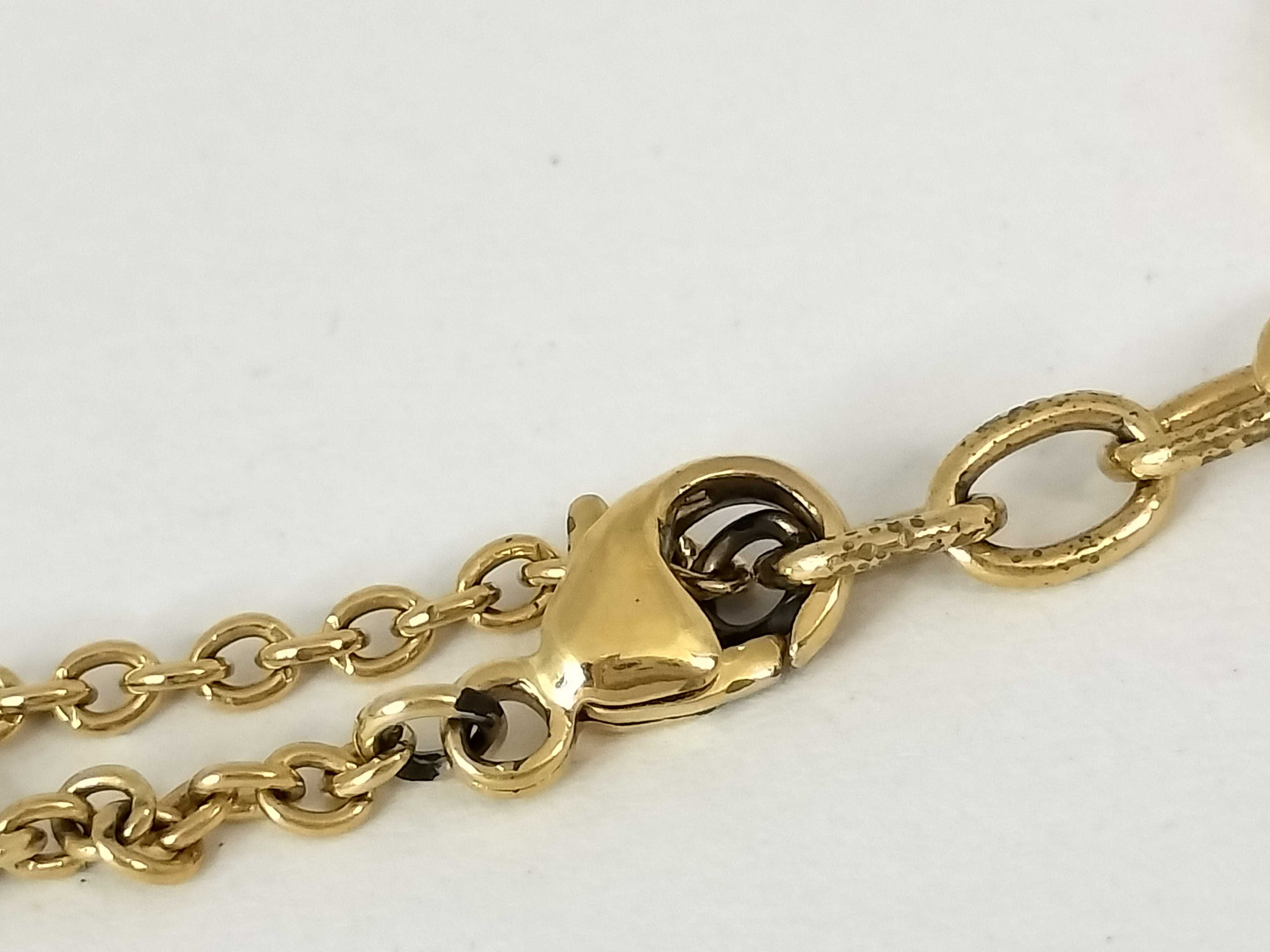 Essential V Gold Necklace — view 4