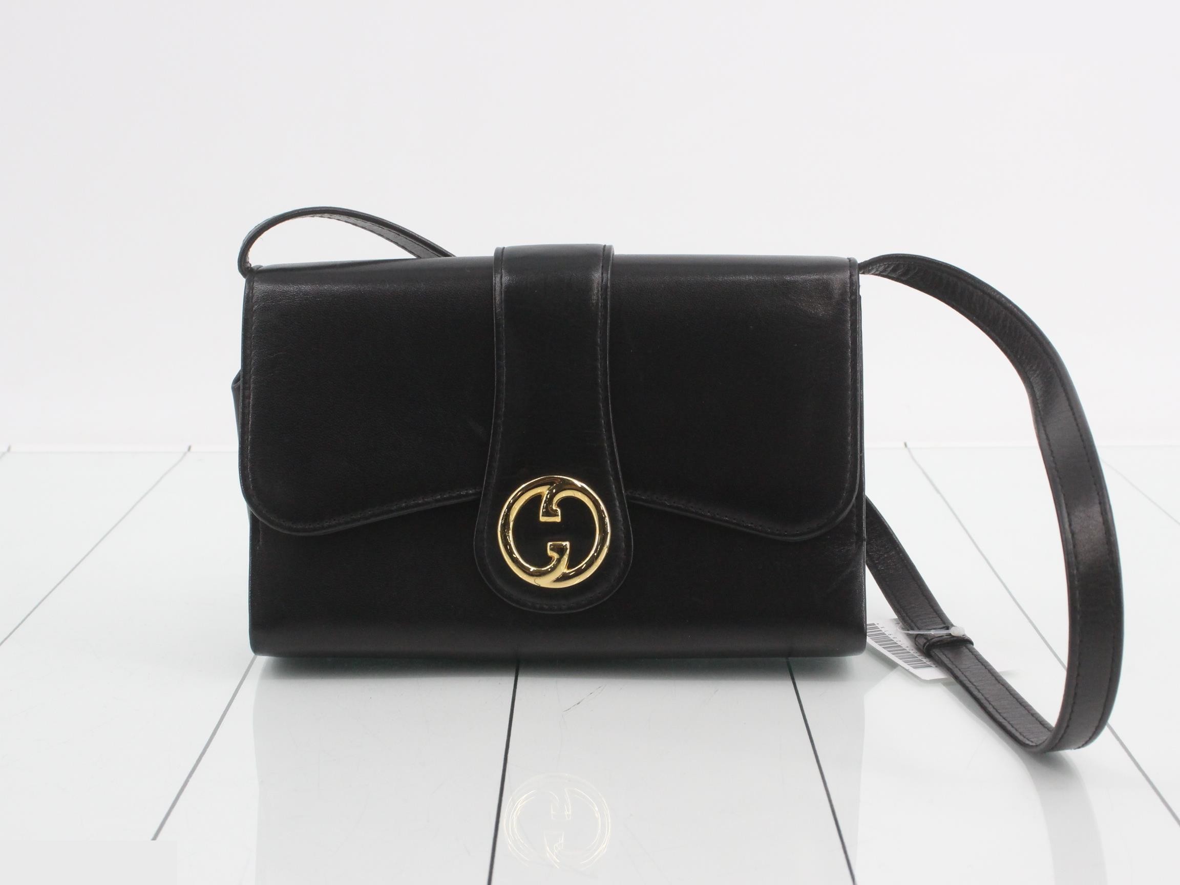 Interlocking Shoulder Bag, Leather, Black, Gold