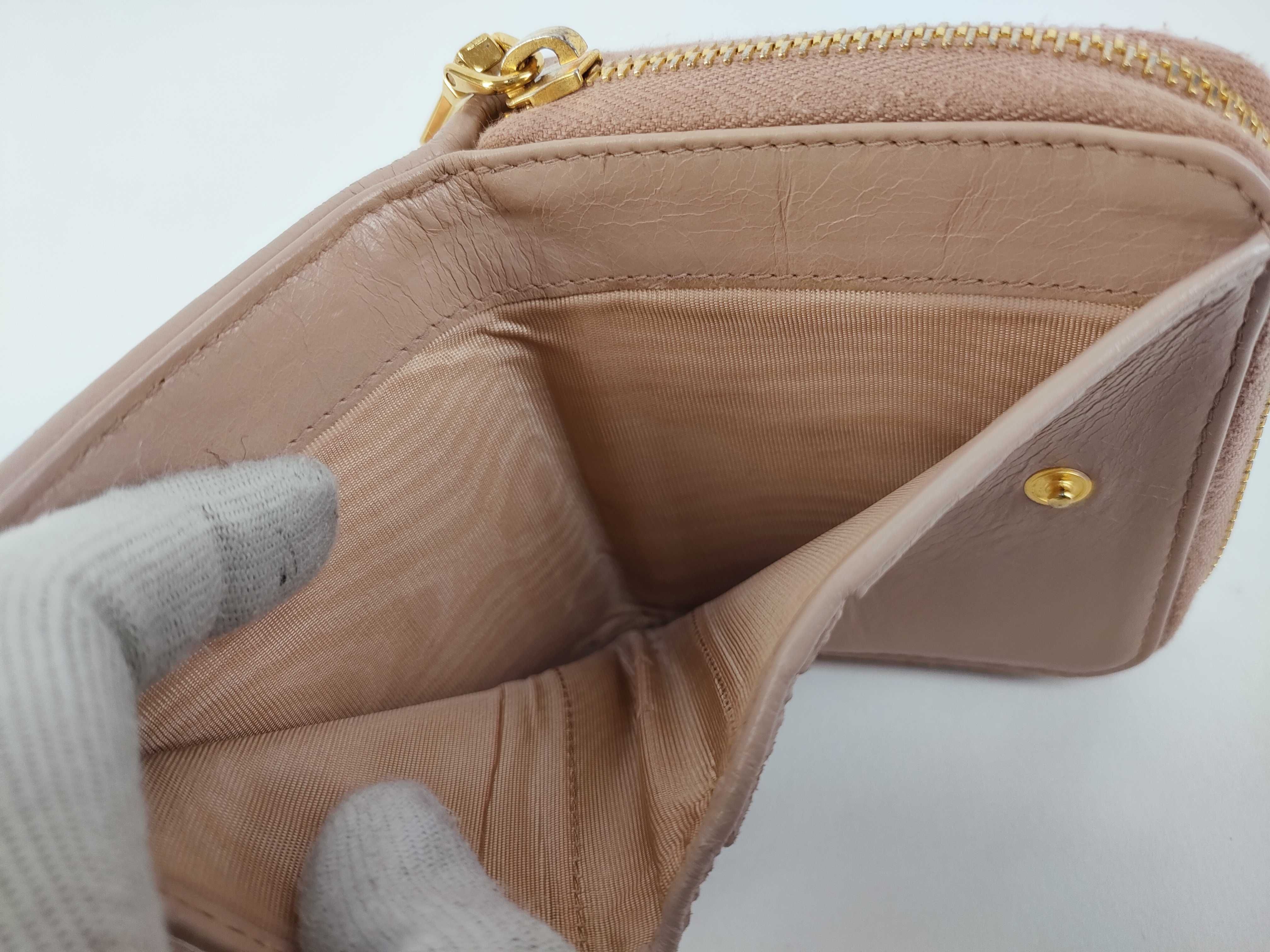 wallet, white wallet — view 12