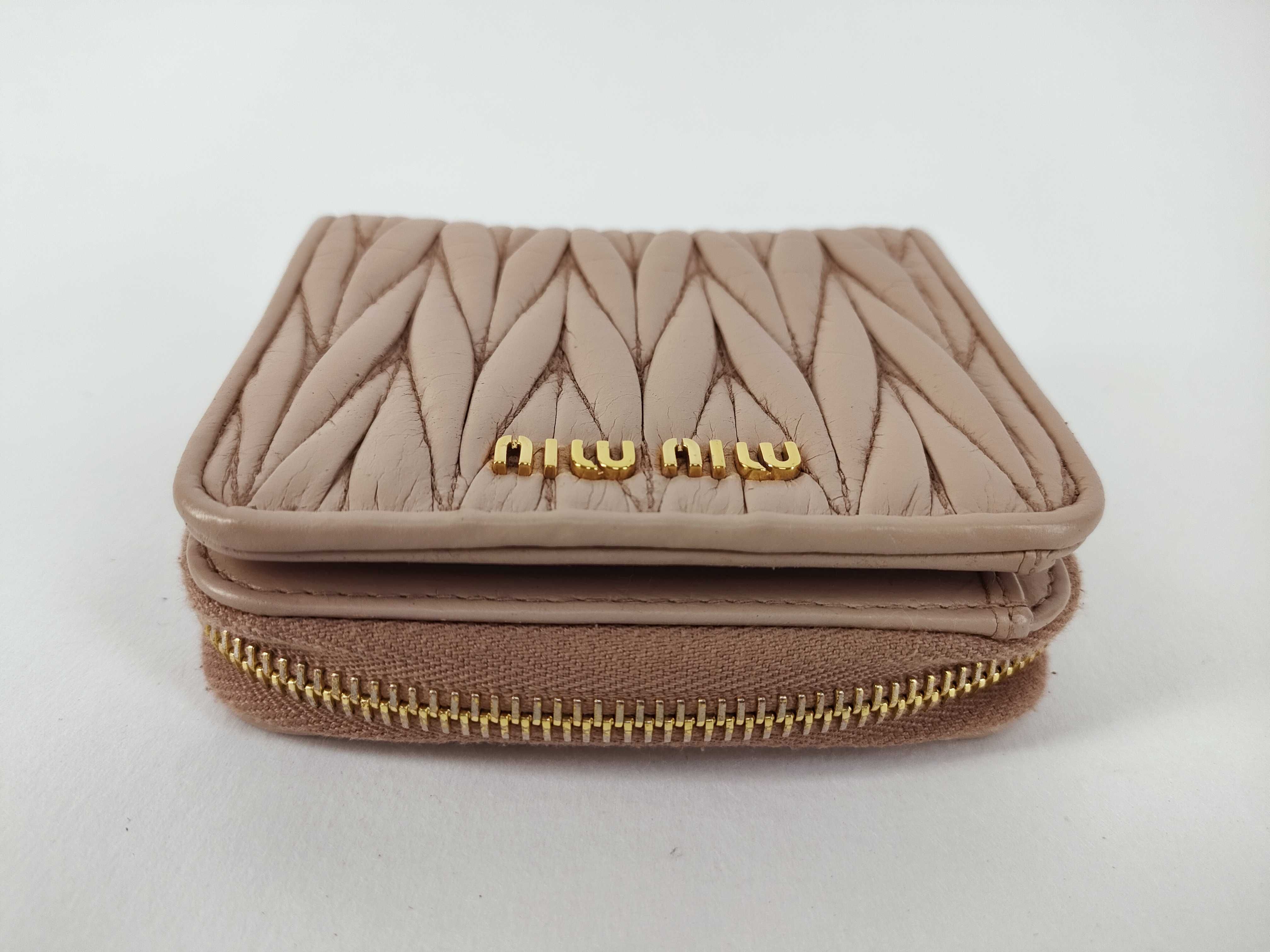 wallet, white wallet — view 5