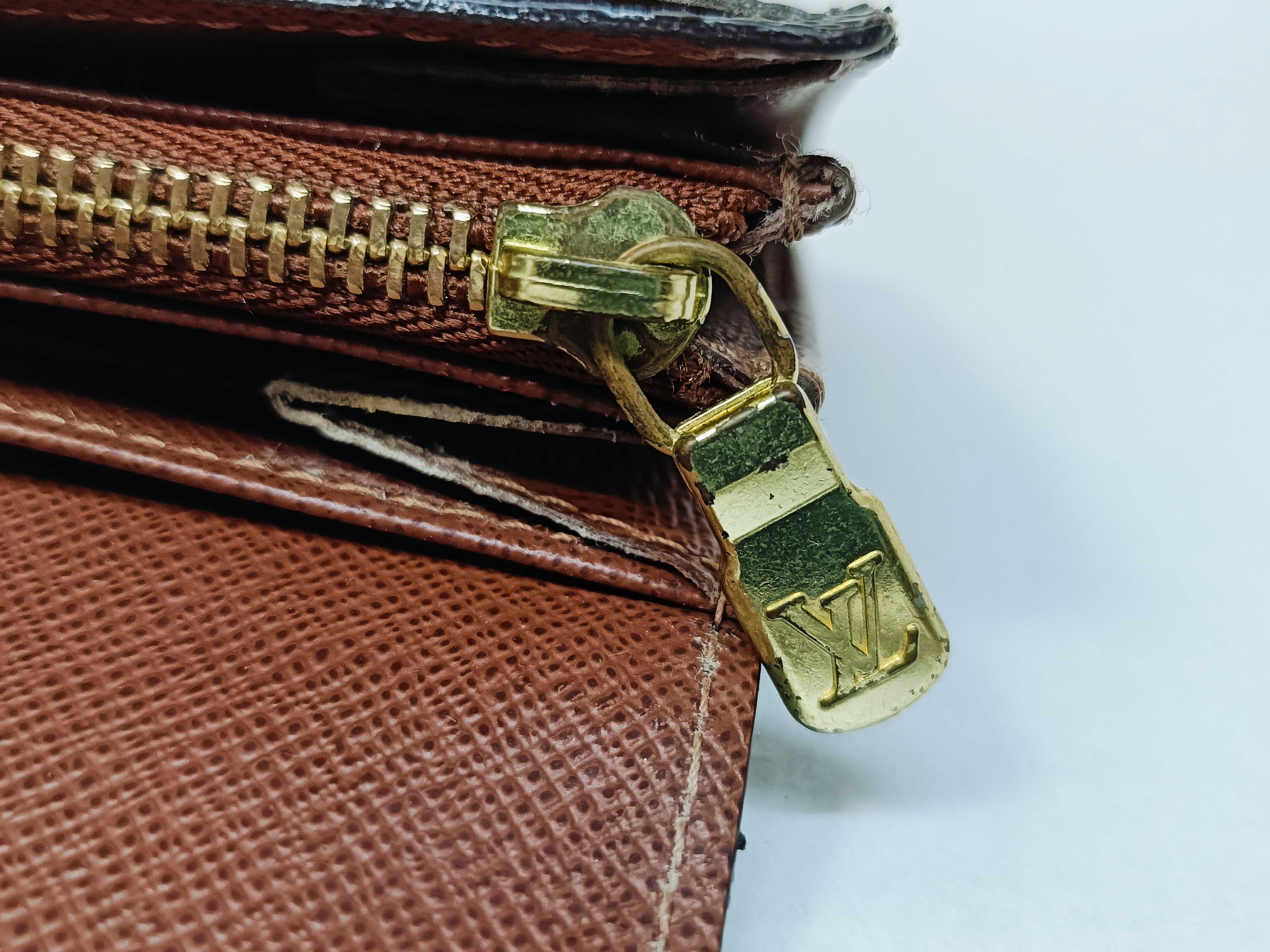 Monogram Portefeuille Sarah Wallet — view 9