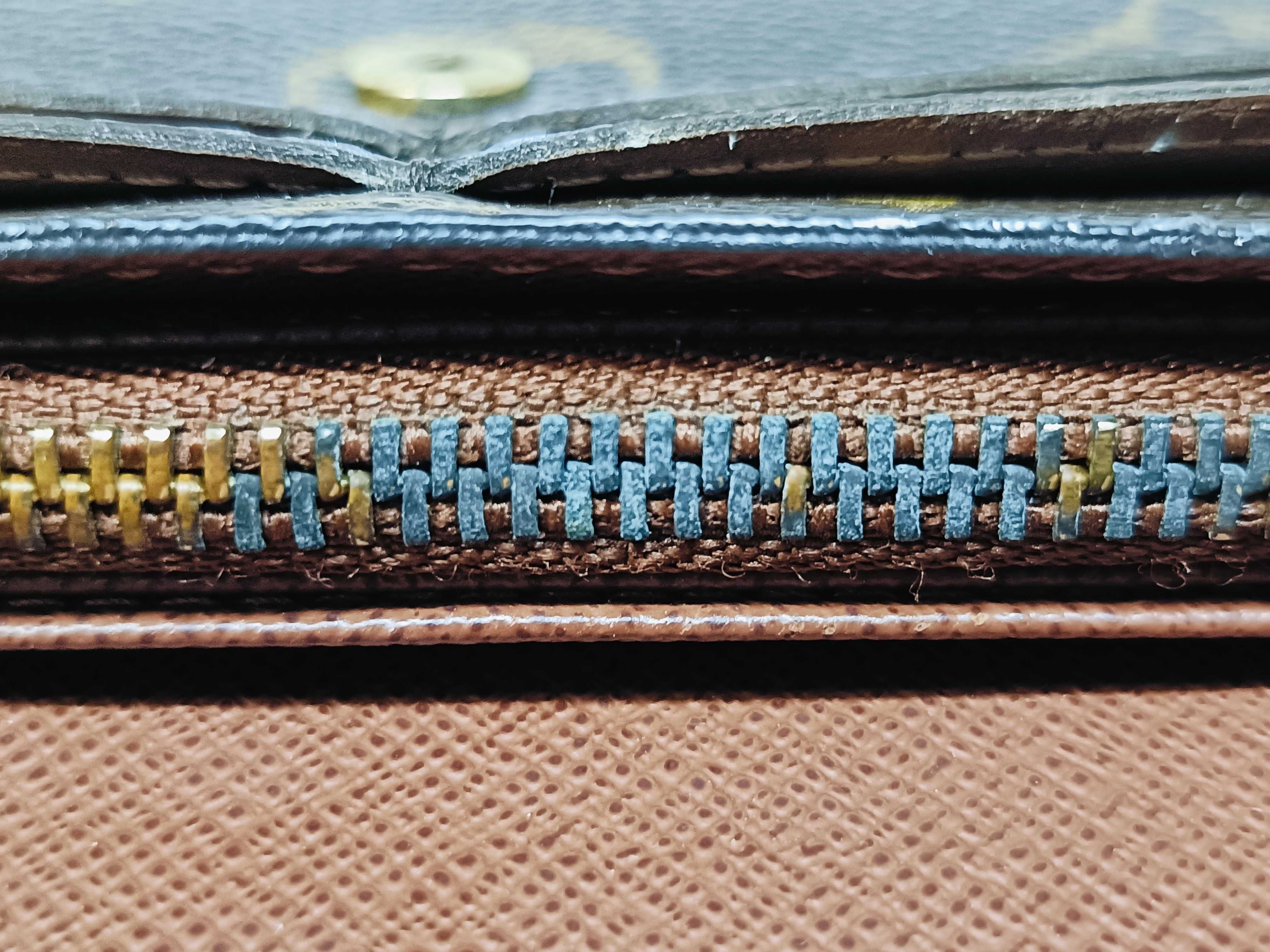 Monogram Portefeuille Sarah Wallet — view 10