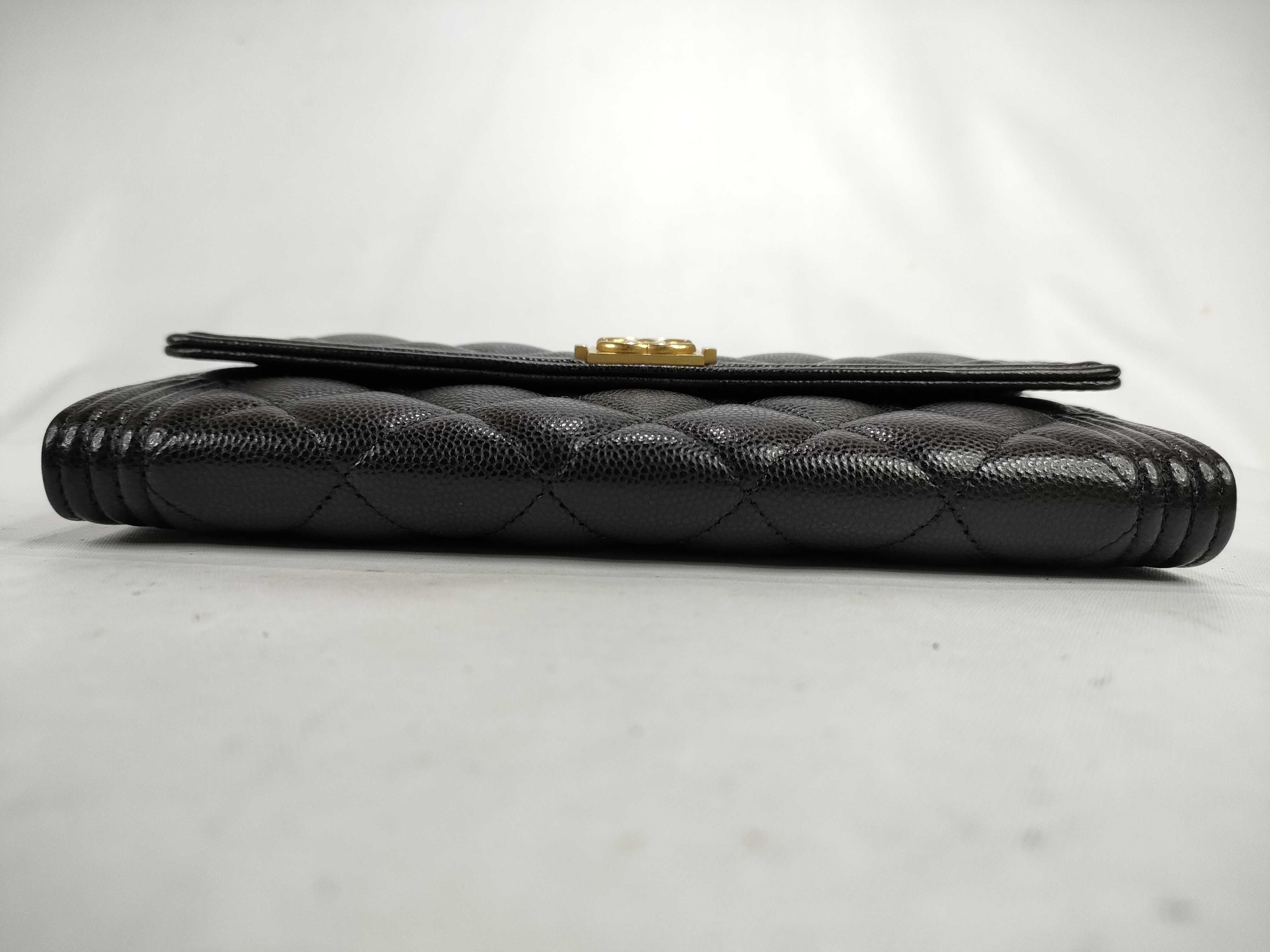 Caviar Skin Chanel Boy Long Wallet No. 31 Wallet — view 3