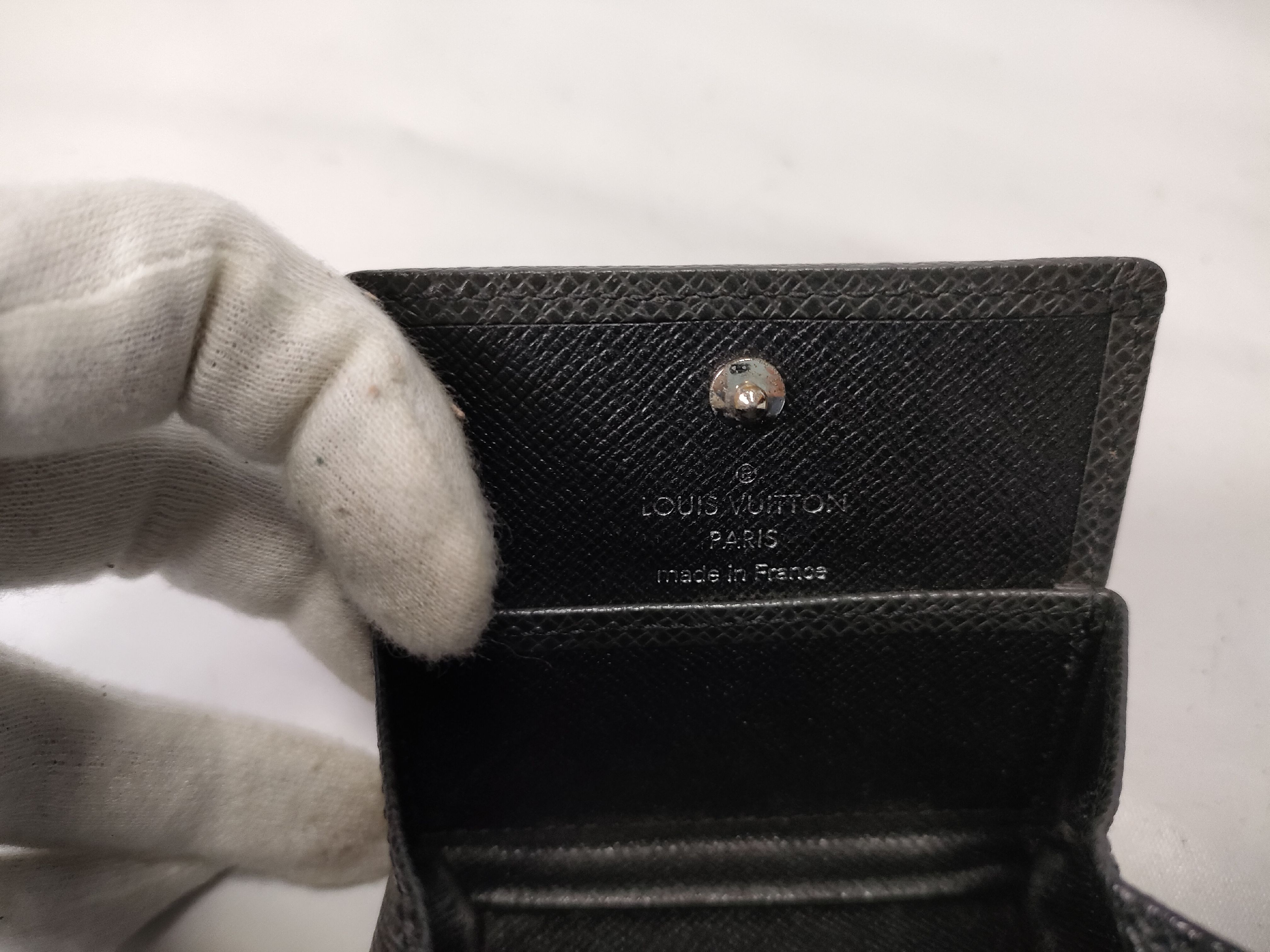 Taiga Vuitton Taiga Portemonnaie Boite Epicea M30384 CT0051 Coin Case — view 8