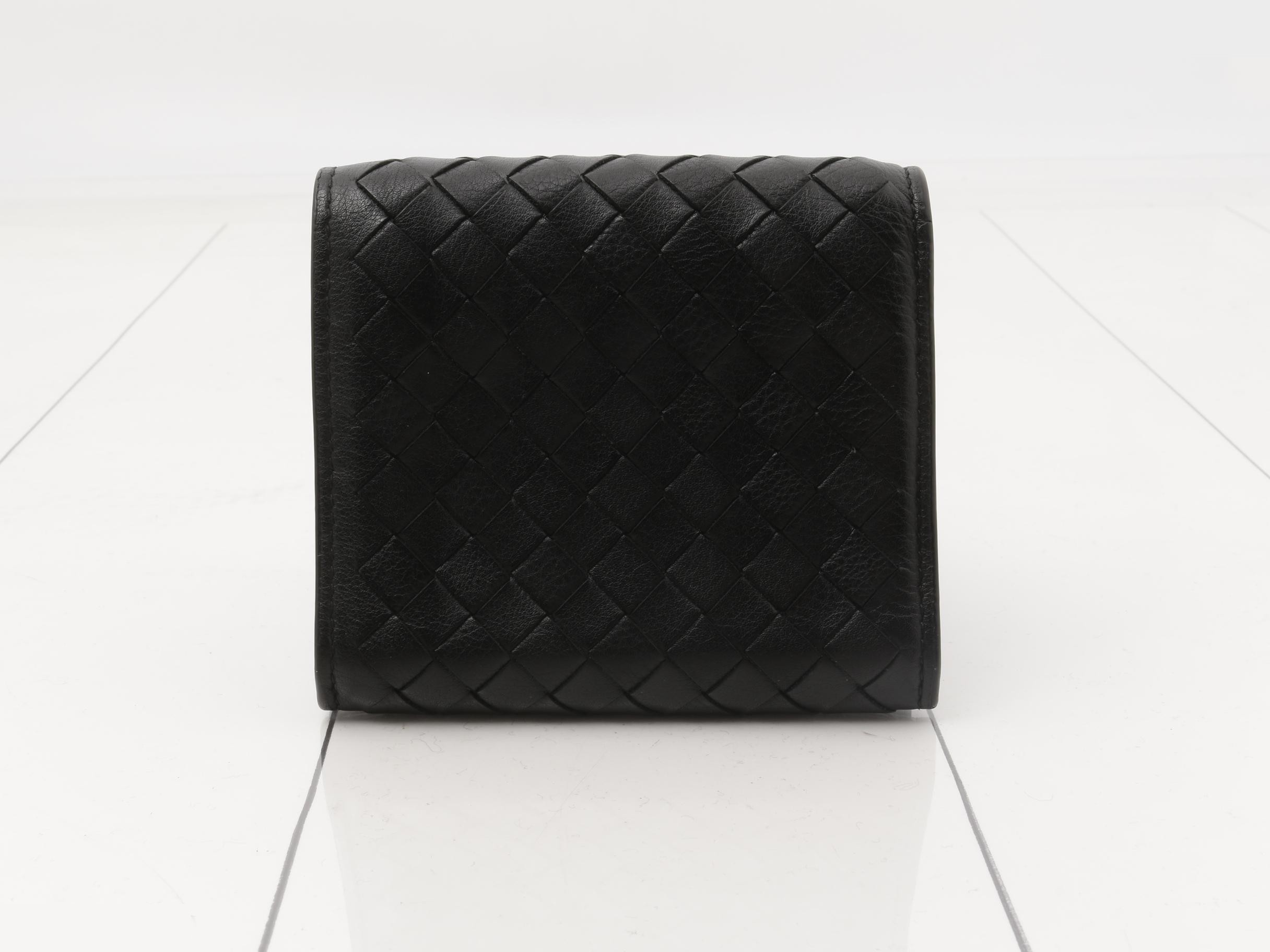 Intrecciato Tri-fold Wallet, Leather, Black — view 2