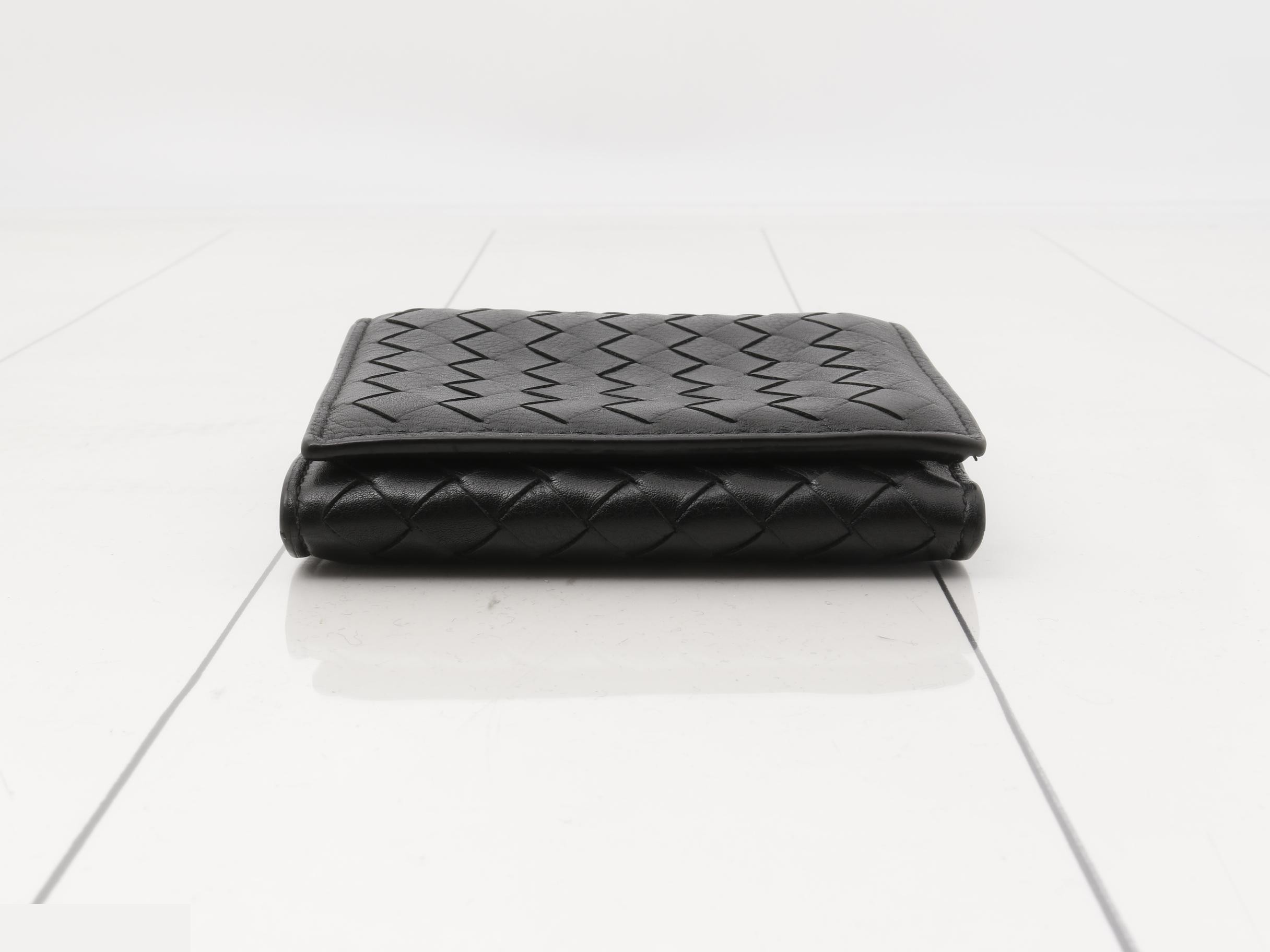 Intrecciato Tri-fold Wallet, Leather, Black — view 3