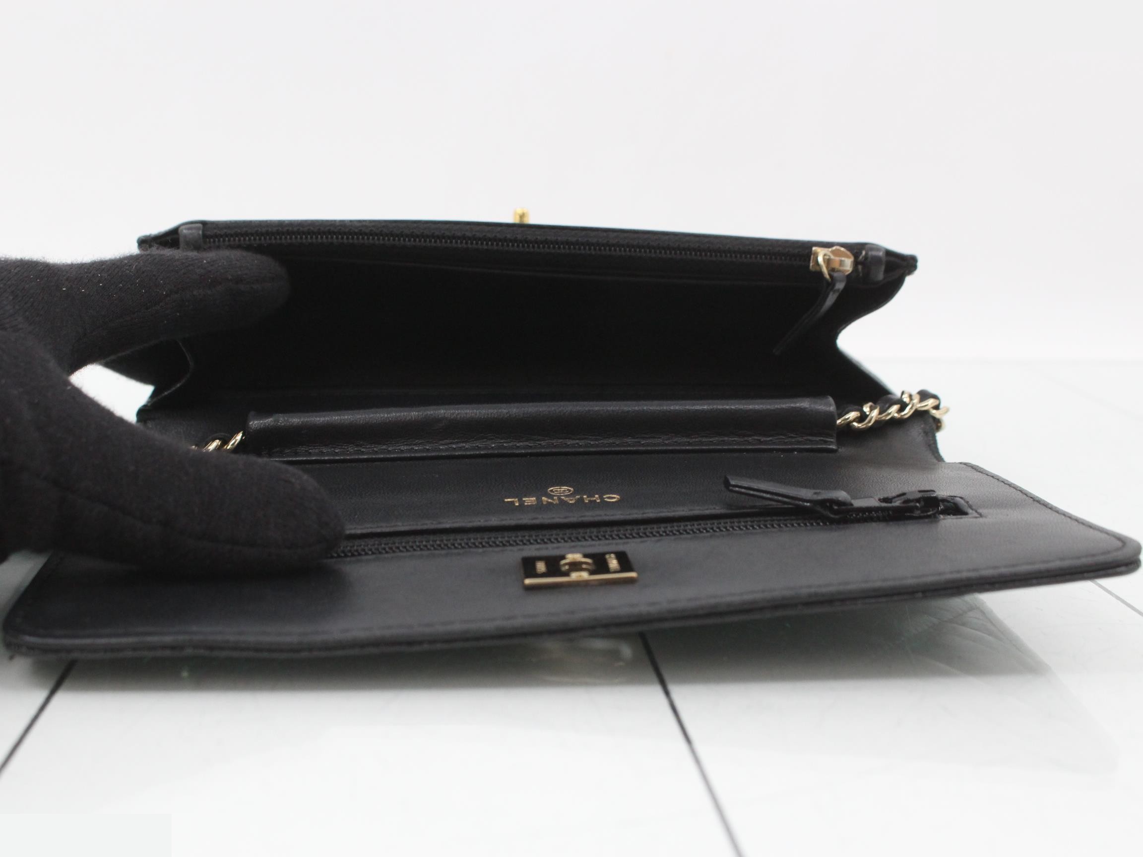 Pearl Matelassé Lambskin Chain Wallet — view 4